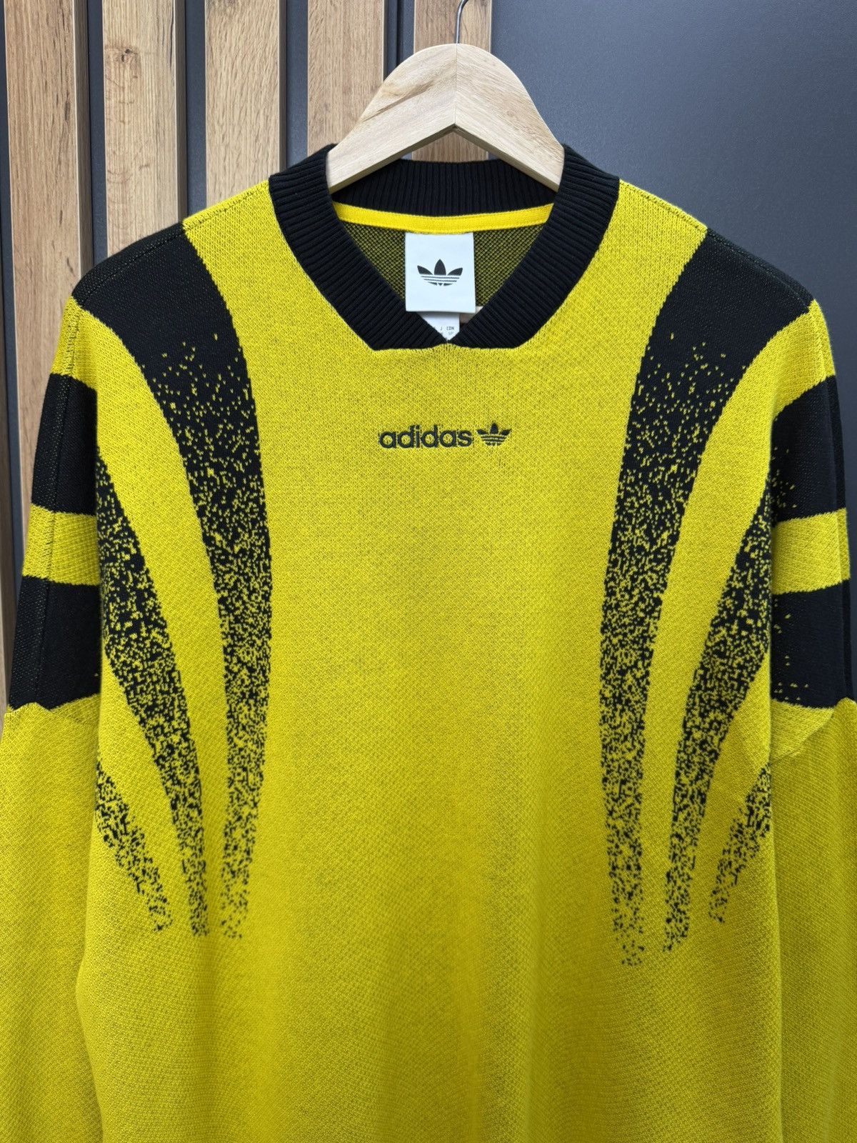 Adidas Adidas Santiago Loose Fully Fashion Knit Jersey Yellow Size US S / EU 44-46 / 1 - 2 Thumbnail