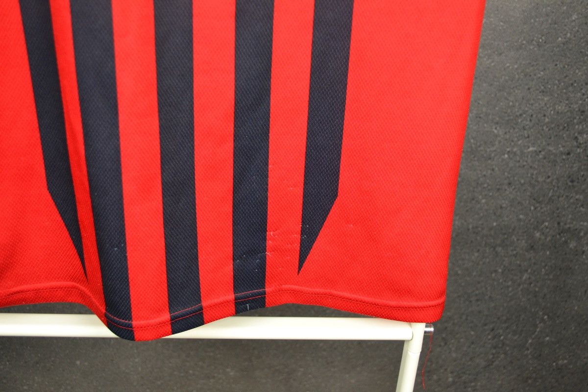 Vintage Ac Milan Home Football Shirt Vintage Soccer Jersey KAKA #22 Size US S / EU 44-46 / 1 - 4 Thumbnail