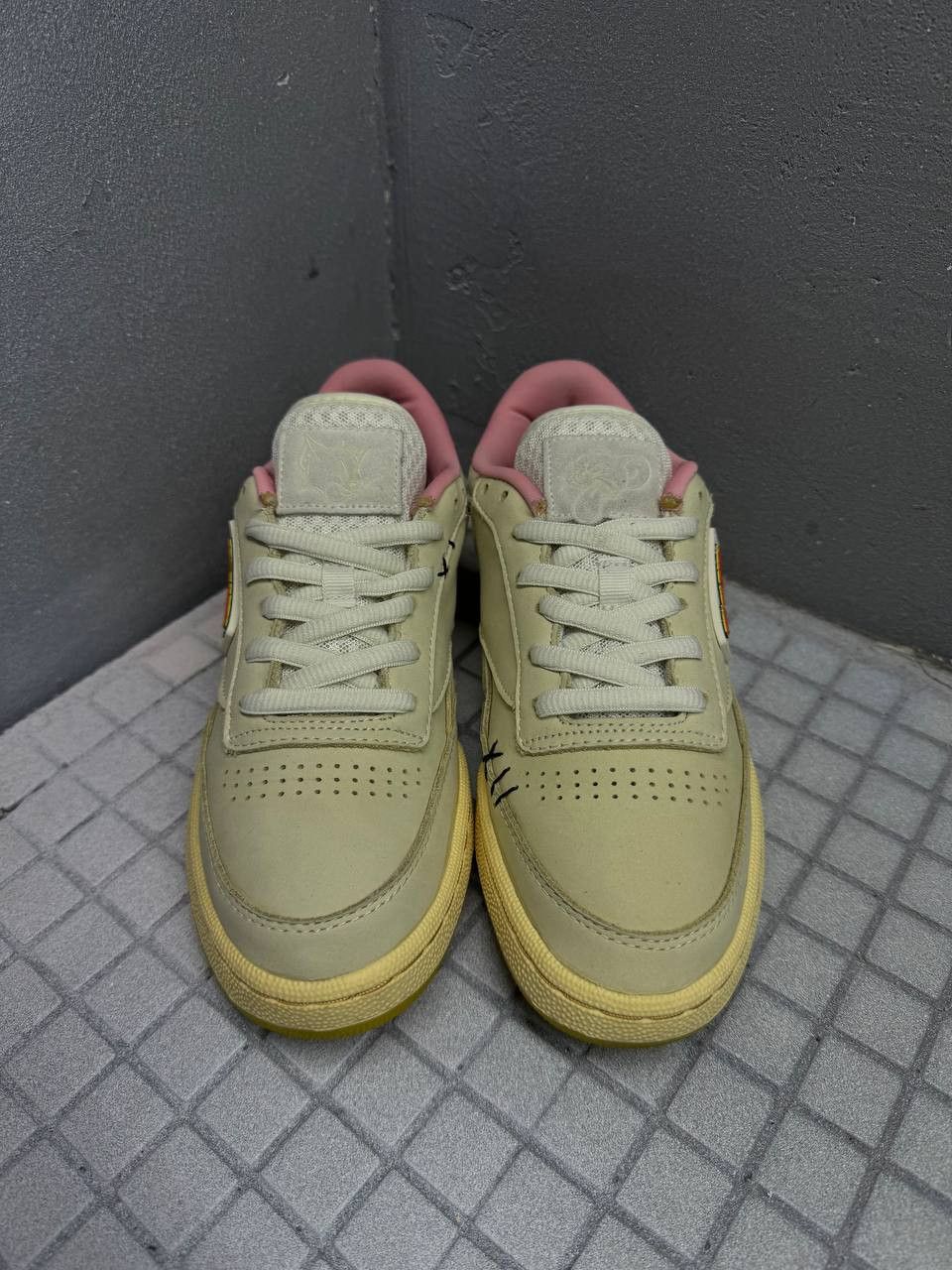 Reebok TOM AND JERRY x Reebok Size US 5.5 / EU 38 - 2 Thumbnail