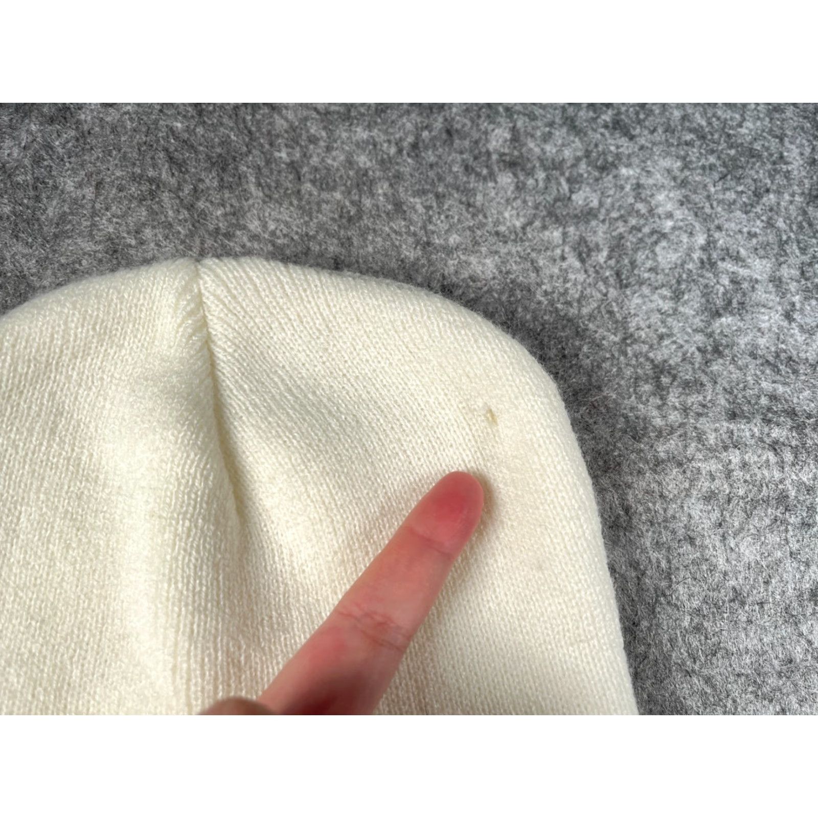 Vintage Light Rise Lost Beanie Toque Adult One Size White Knit 100% Acrylic Winter Ski Size ONE SIZE - 2 Thumbnail