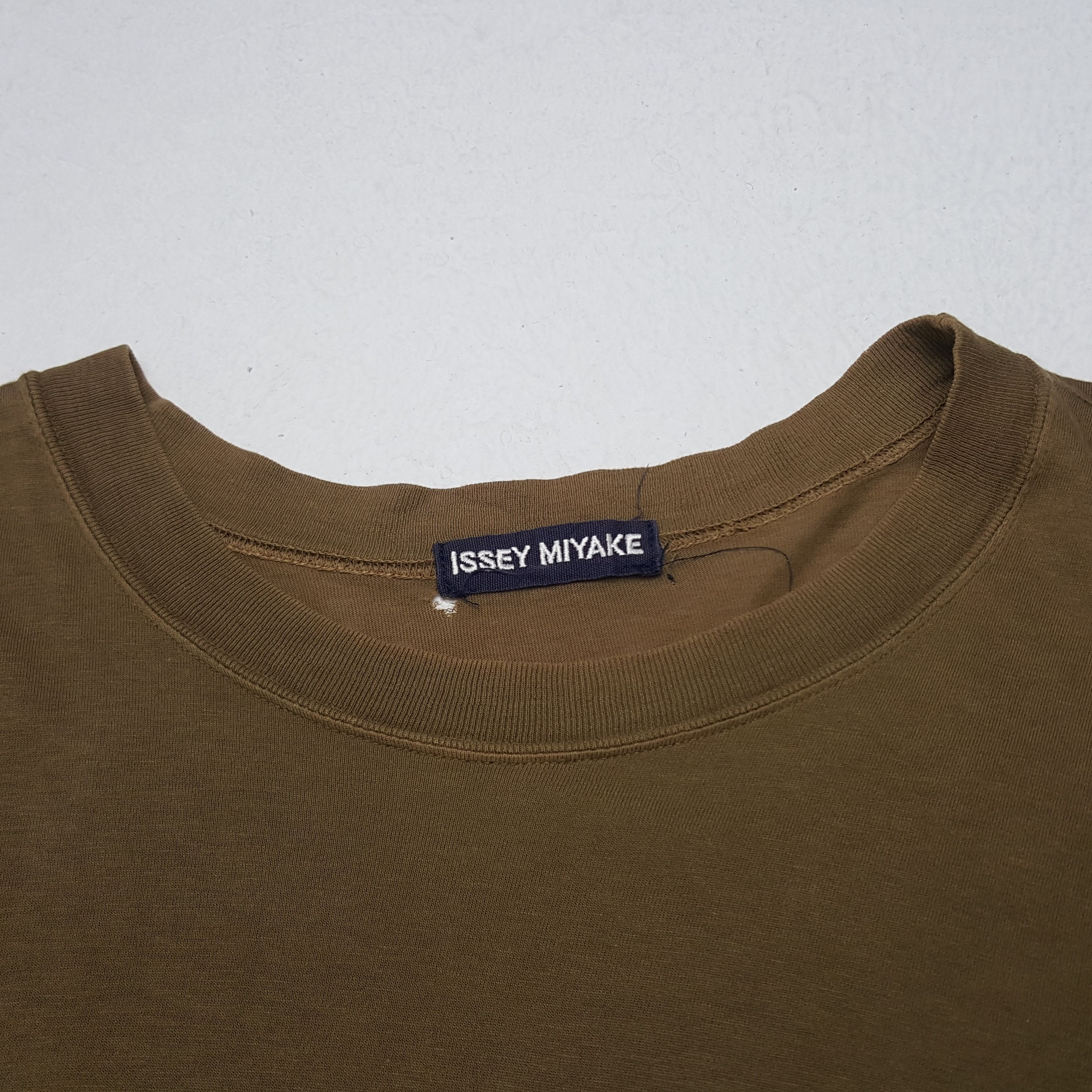 Issey Miyake × Japanese Brand × Vintage Vintage Issey Miyake Japanese Plain Tshirt Size US L / EU 52-54 / 3 - 4 Thumbnail