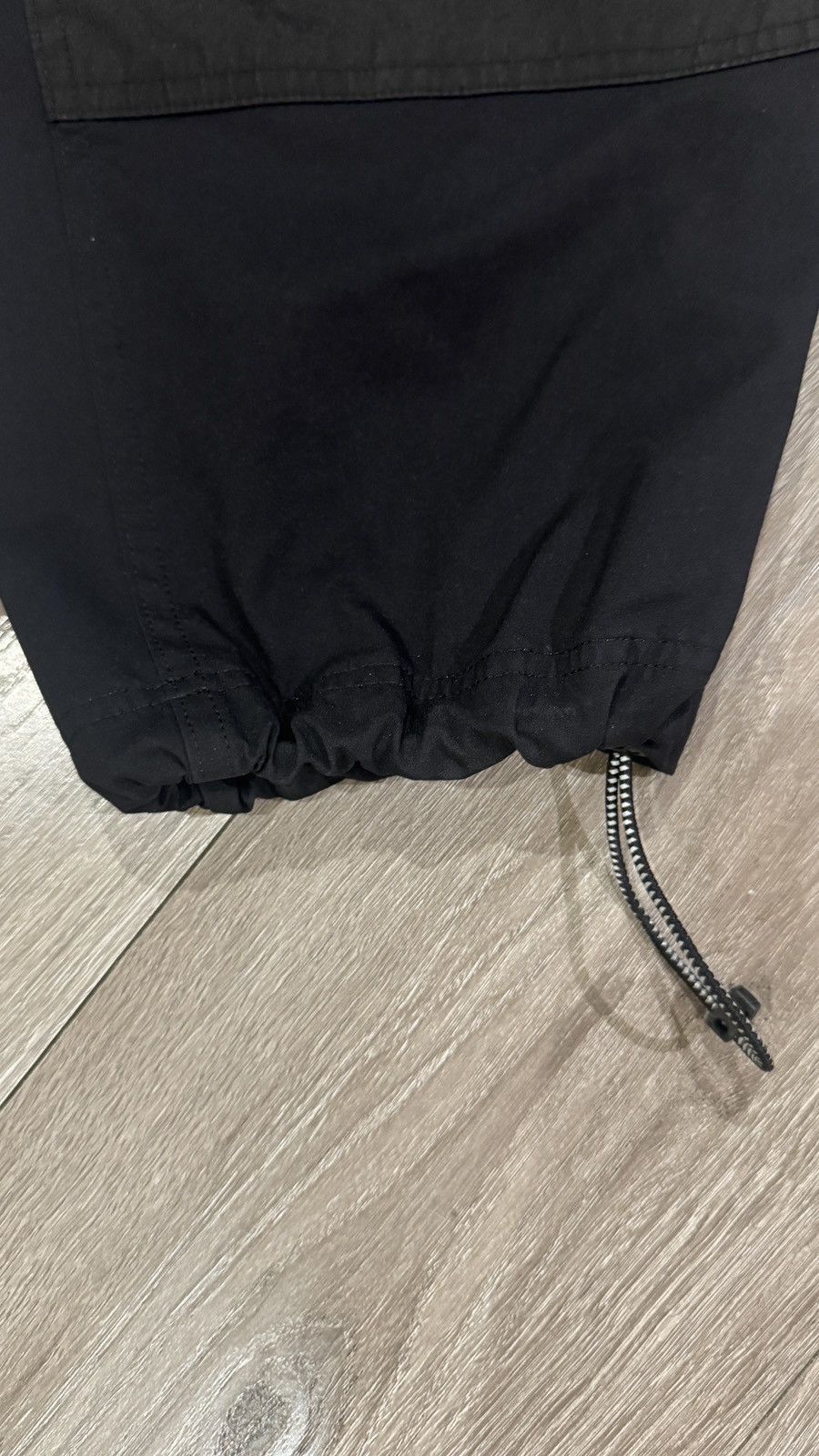 Comme des Garcons Homme Comme des Garcons Homme cropped black nylon pants Size M Size US 32 / EU 48 - 5 Thumbnail