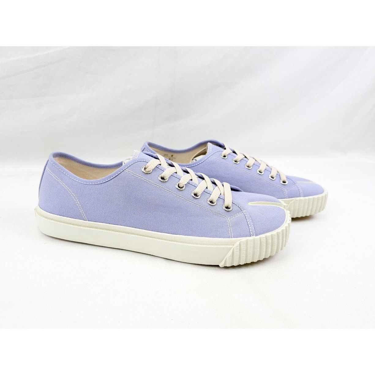 Maison Margiela o1rshd1 Tabi Low-Top Sneakers in Light Purple Size US 10 / EU 43 - 11 Thumbnail
