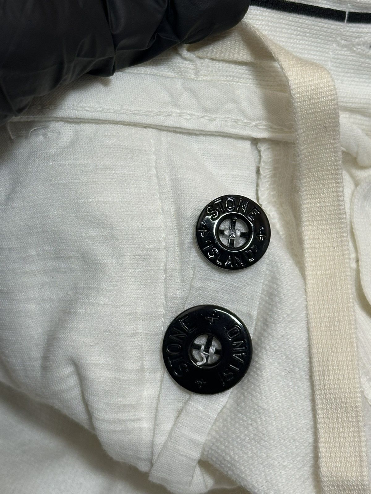 Stone Island Stone Island shorts featuring contrast black tape. Size US 36 / EU 52 - 8 Thumbnail