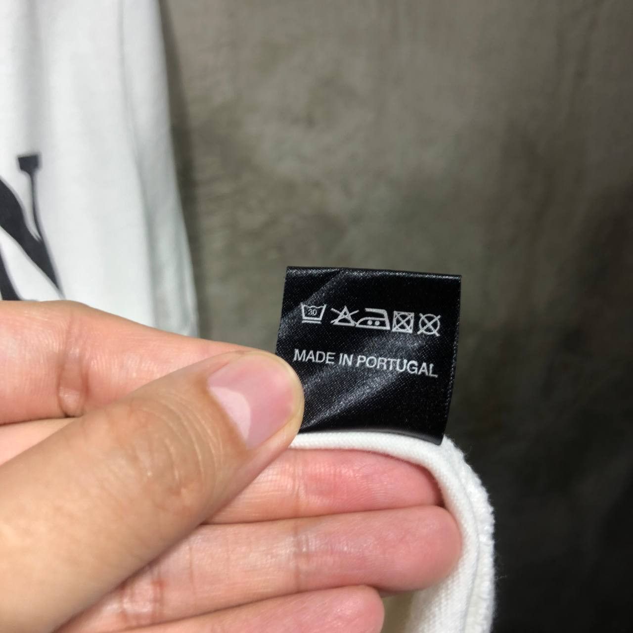 Vetements Vetements AW16 Antwerpen Tee Size US S / EU 44-46 / 1 - 13 Thumbnail