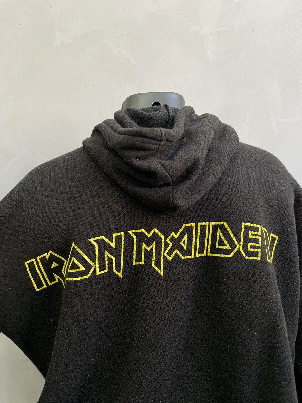 Iron Maiden Archive 90s Iron Maiden tour licensed hoodie Size US XL / EU 56 / 4 - 11 Thumbnail