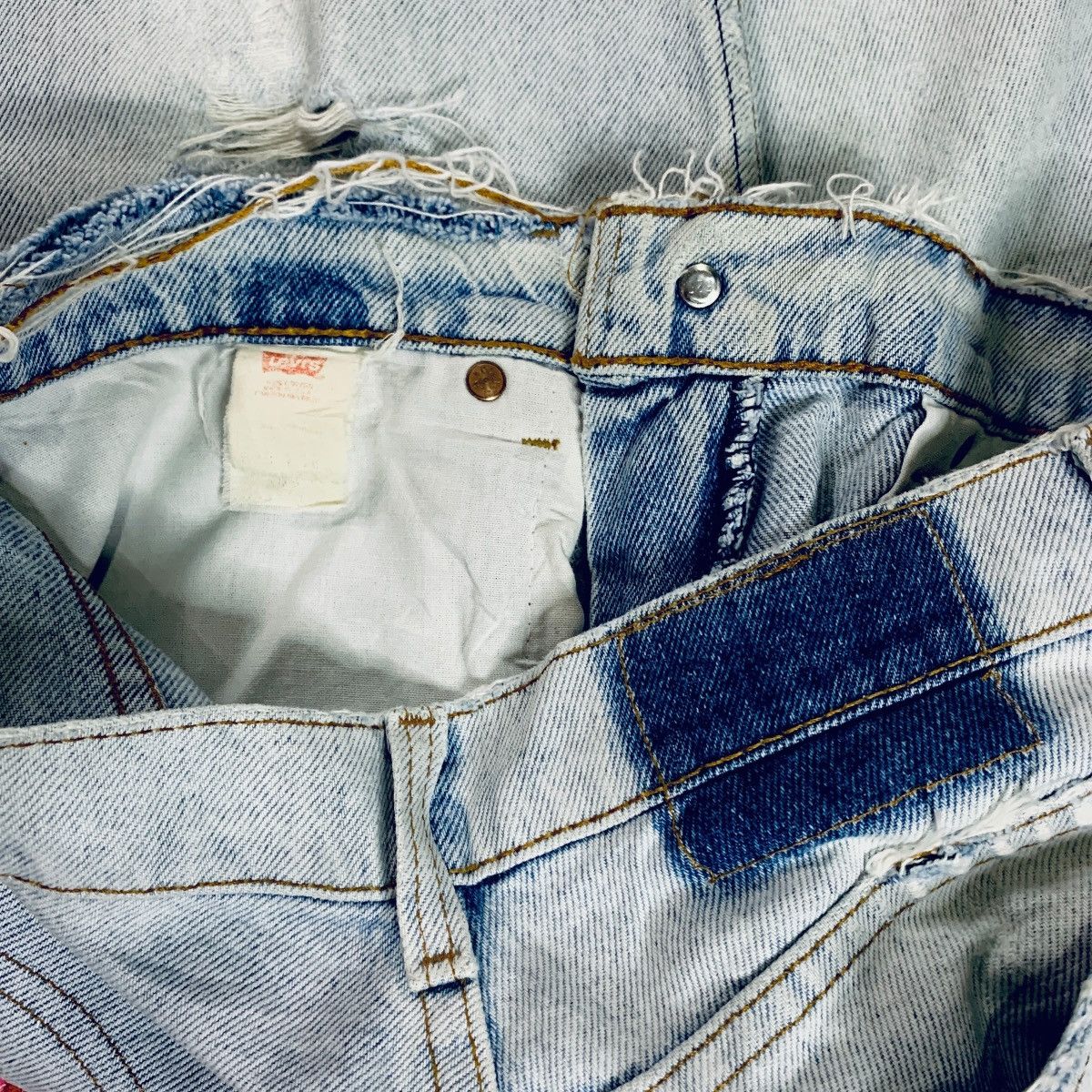 Levi's × Levi's Vintage Clothing Vintage 90s Levis Light Wash Distressed Ripped Jeans 30x30 Size US 30 / EU 46 - 8 Thumbnail