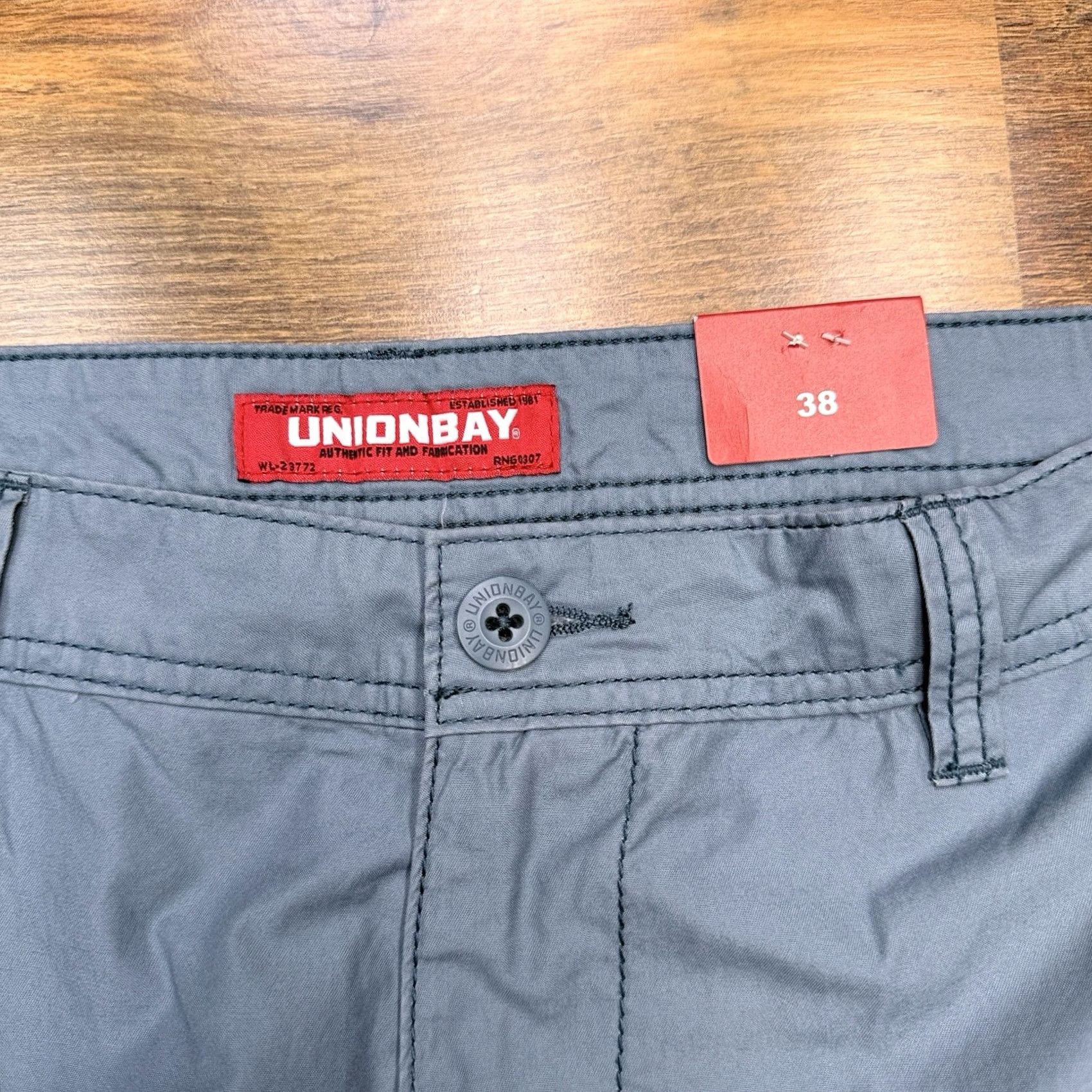 Vintage VINTAGE Shorts Mens 38 Blue Union Bay Cargo Tidal Wave Mason New Size US 38 / EU 54 - 5 Thumbnail