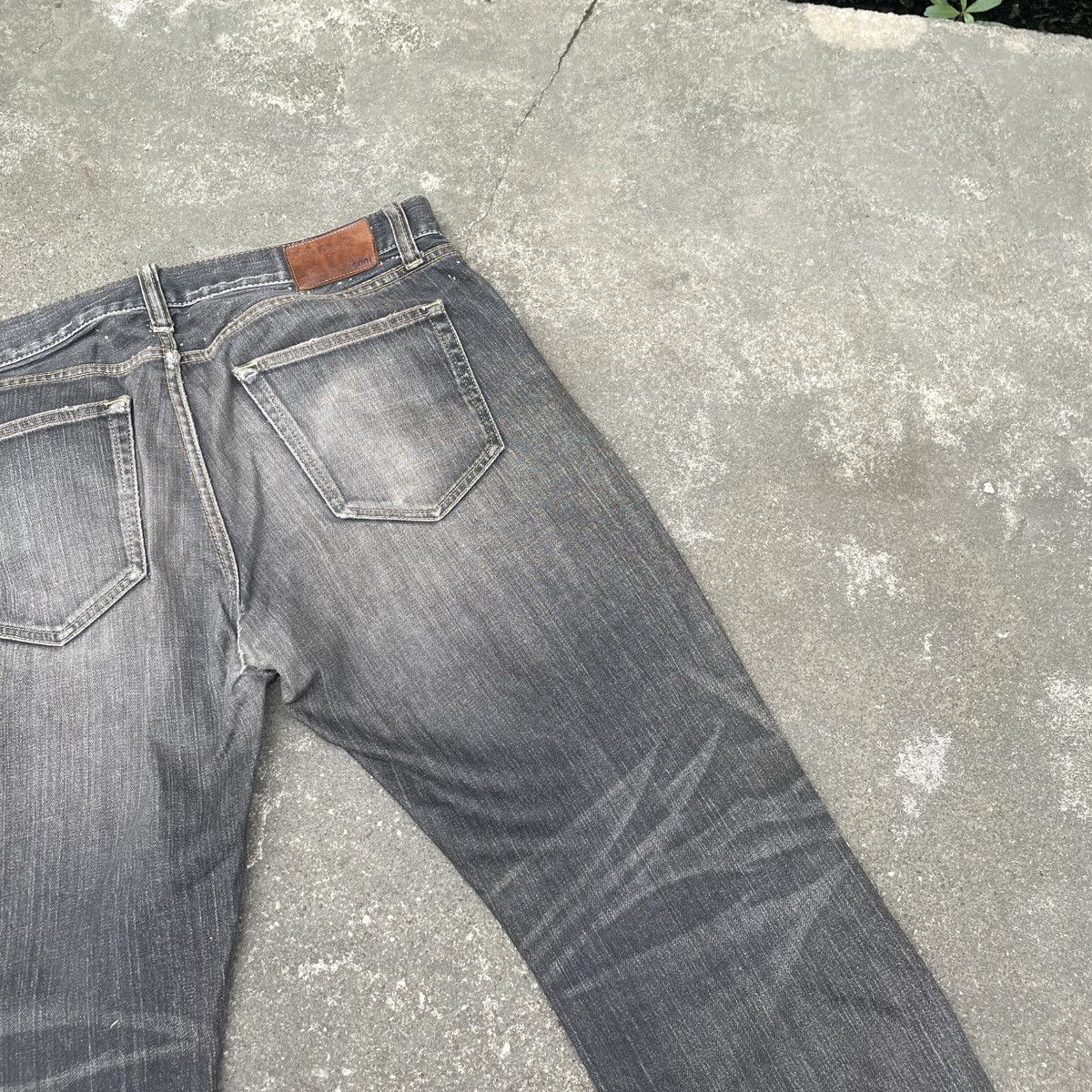 Undercover × Uniqlo Distressed Uniqlo UJ S001 MudWash Jeans Reguler Fit Straight Size US 34 / EU 50 - 11 Thumbnail