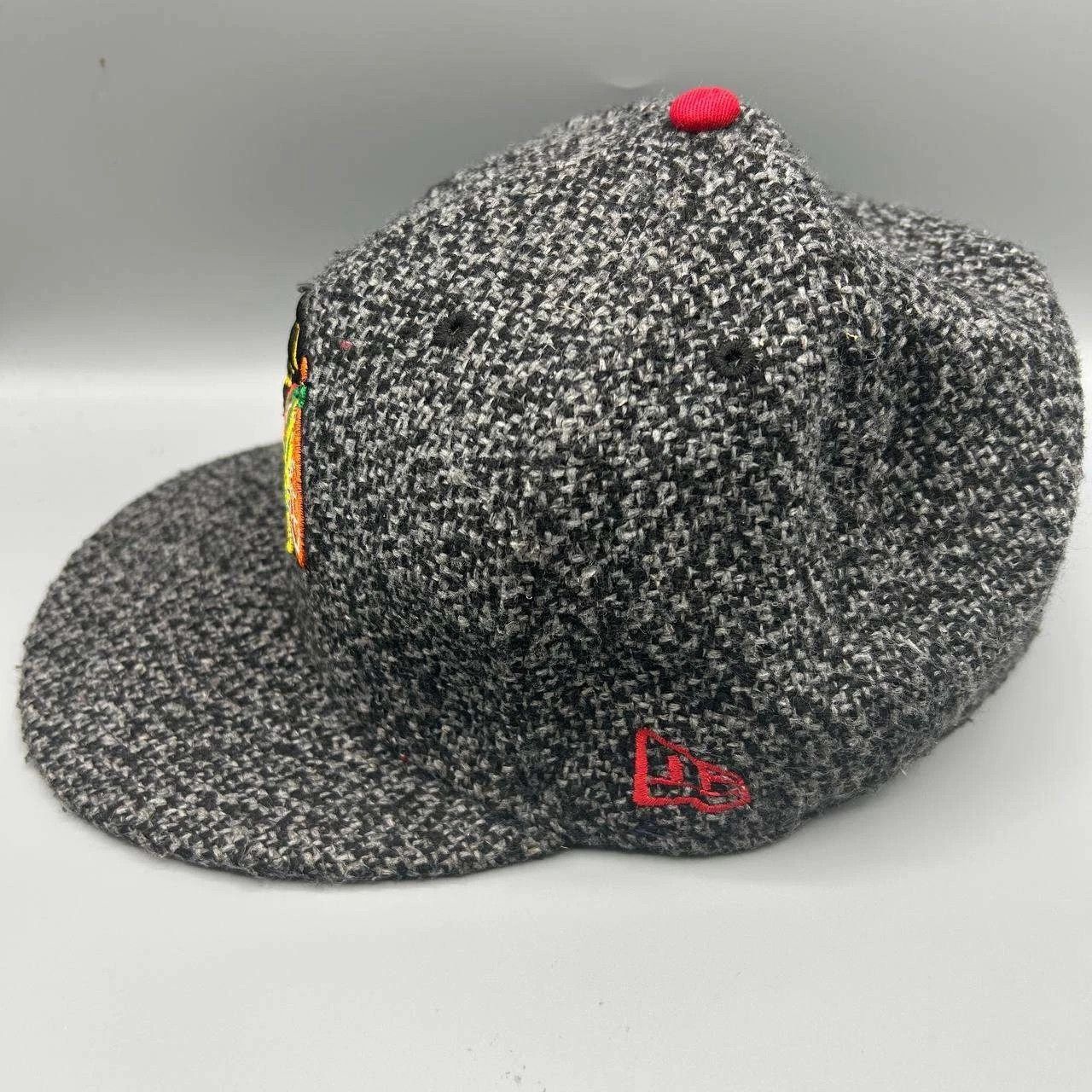 New Era Chicago Blackhawks Hat 7 3/8 NHL 59Fifty New Era Fitted Wool Size ONE SIZE - 4 Thumbnail