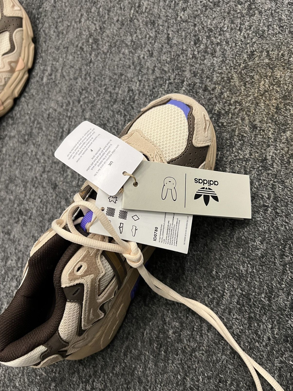 Adidas Bad bunny x adidas Size US 7.5 / EU 40-41 - 5 Thumbnail