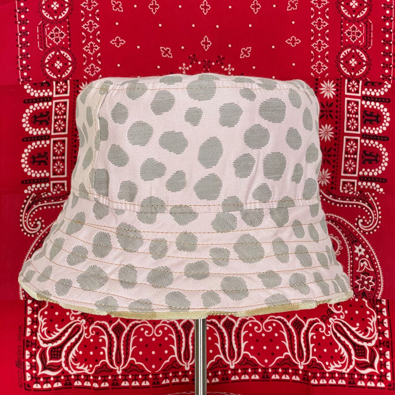Poche Studio POCHE STUDIO HANDMADE REVERSIBLE BUCKET HAT Size ONE SIZE - 4 Thumbnail