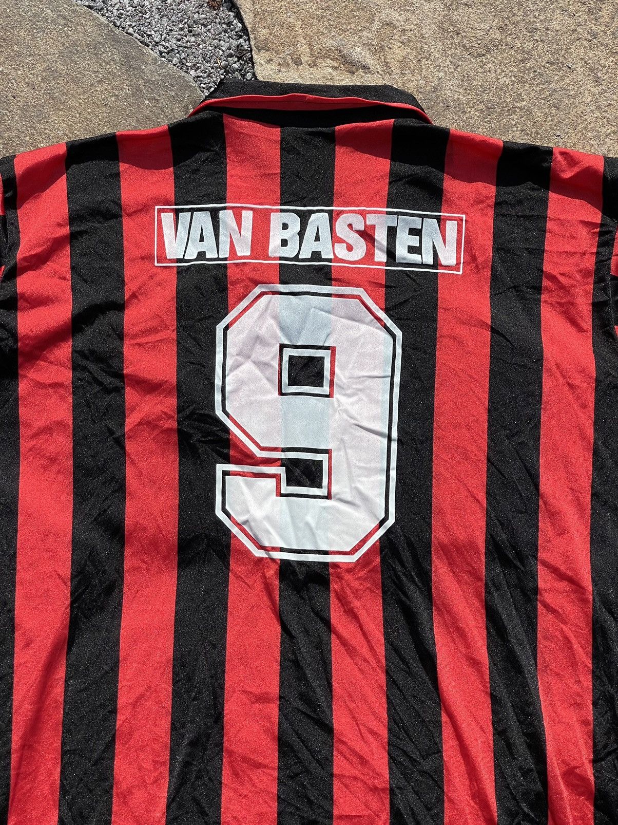 Vintage 80’s Milan Van Basten #9 vintage soccer jersey Size US L / EU 52-54 / 3 - 6 Thumbnail
