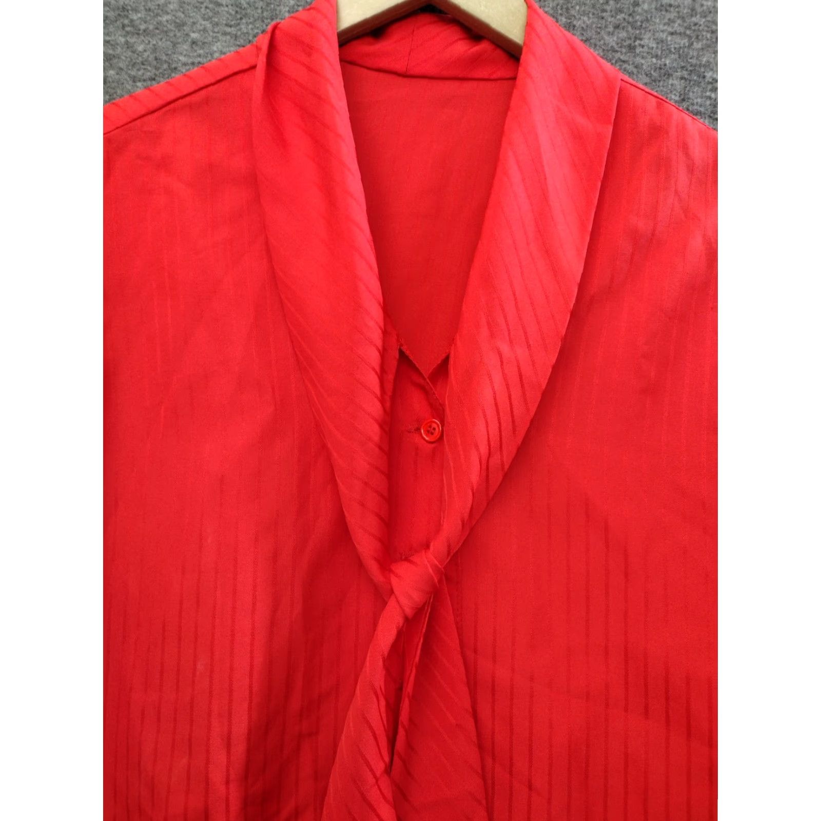 Vintage Unbranded Women's Red Tie Neck Blouse Size M Size M / US 6-8 / IT 42-44 - 3 Thumbnail