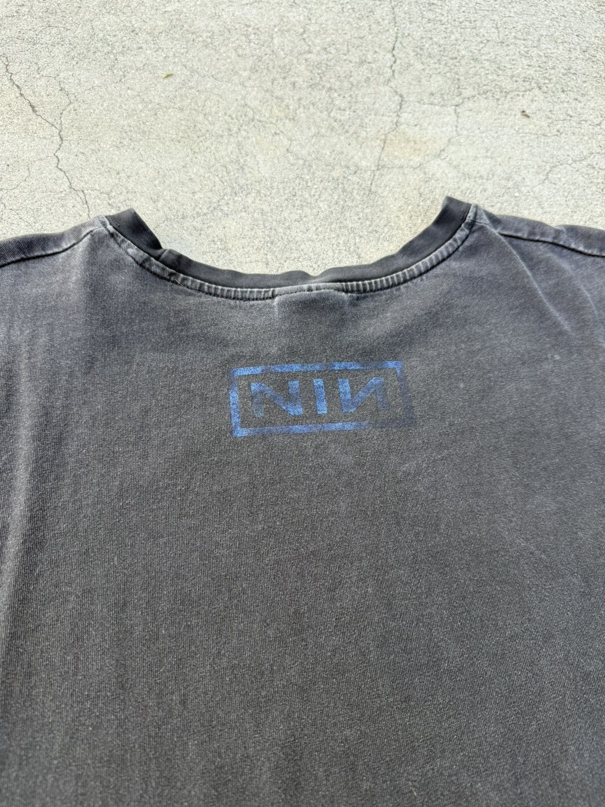 Vintage Vintage Nine Inch Nails Tee Size US L / EU 52-54 / 3 - 4 Thumbnail