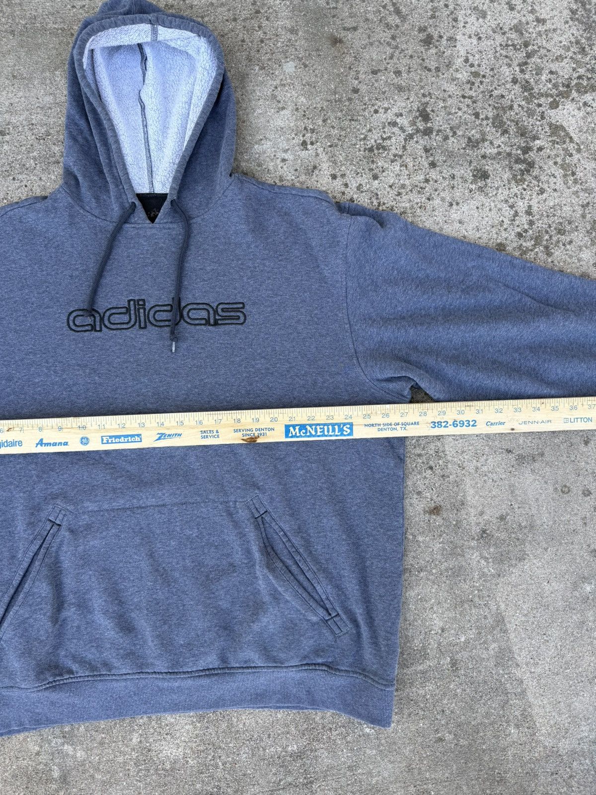 Adidas y2k adidas hoodie grey embroidered logo Size US L / EU 52-54 / 3 - 6 Thumbnail