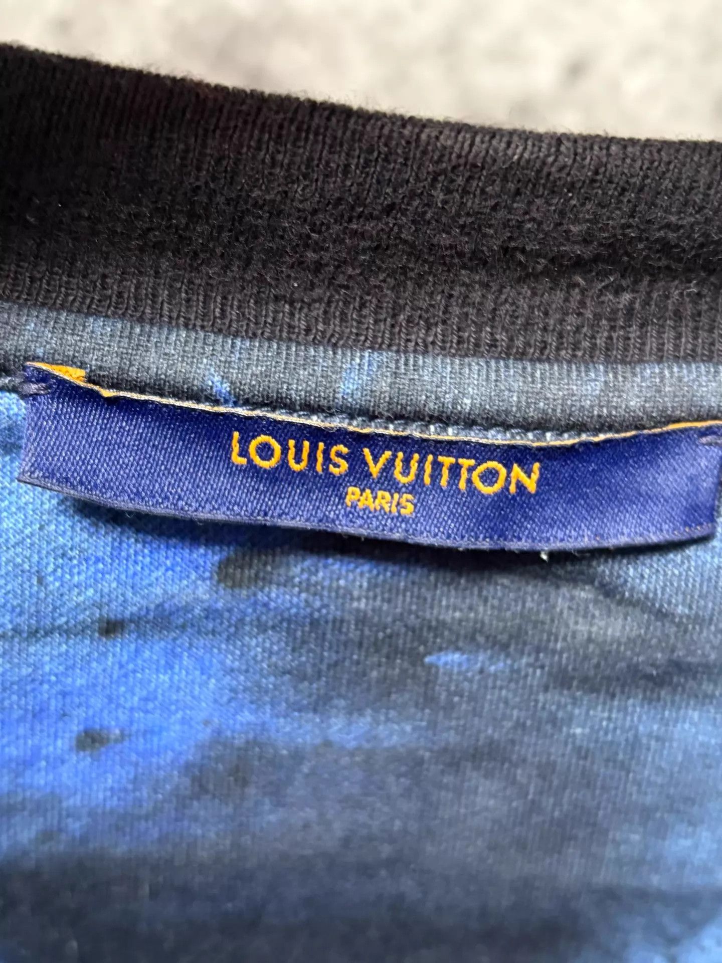 Louis Vuitton LV tie-dye short-sleeve T-shirt L Size US L / EU 52-54 / 3 - 3 Thumbnail