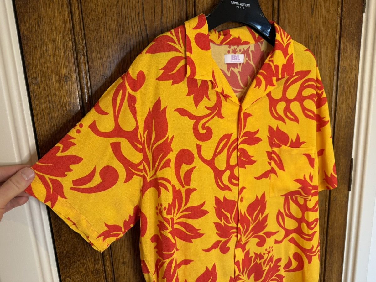 ERL SS23 $415 ERL Hawaiian ss floral tropical shirt M orange red Size US L / EU 52-54 / 3 - 9 Thumbnail