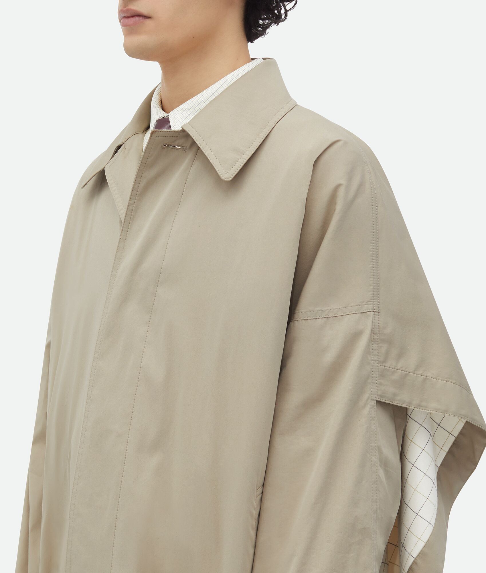 Bottega Veneta o1w1db10825 Cotton Silk Cape Trench With Check Lining Size US M / EU 48-50 / 2 - 5 Thumbnail