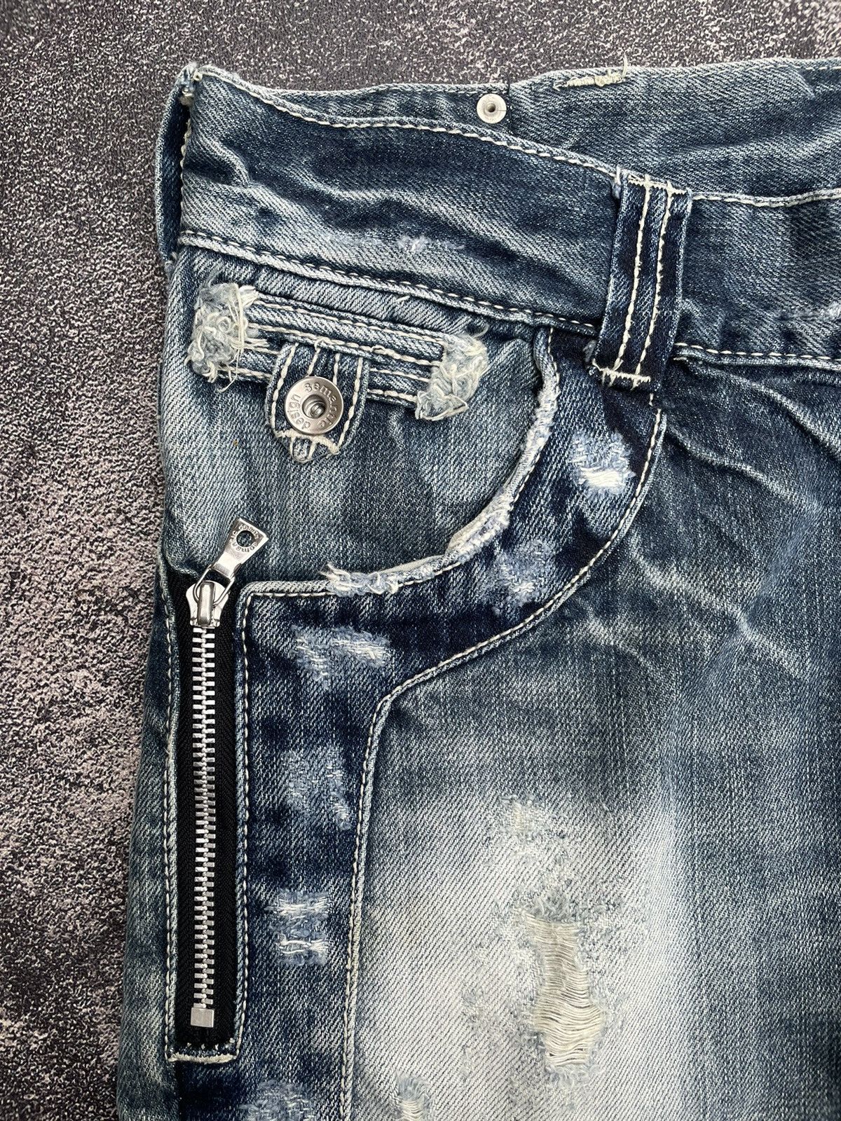 Semanticdesign Distressed Jeans Punk Style