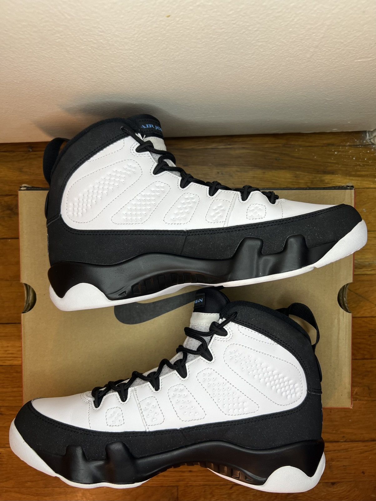Jordan Brand Air Jordan Retro 9 University Blue Size 8 Size US 8 / EU 41 - 2 Thumbnail