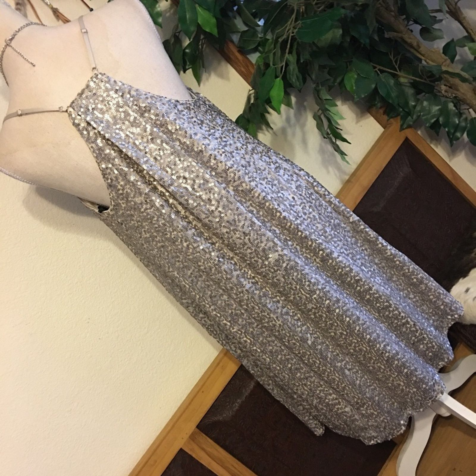 Laundry by Shelli Segal Laundry by Shelli Segal sequin cocktail dress NWT Size M / US 6-8 / IT 42-44 - 8 Thumbnail