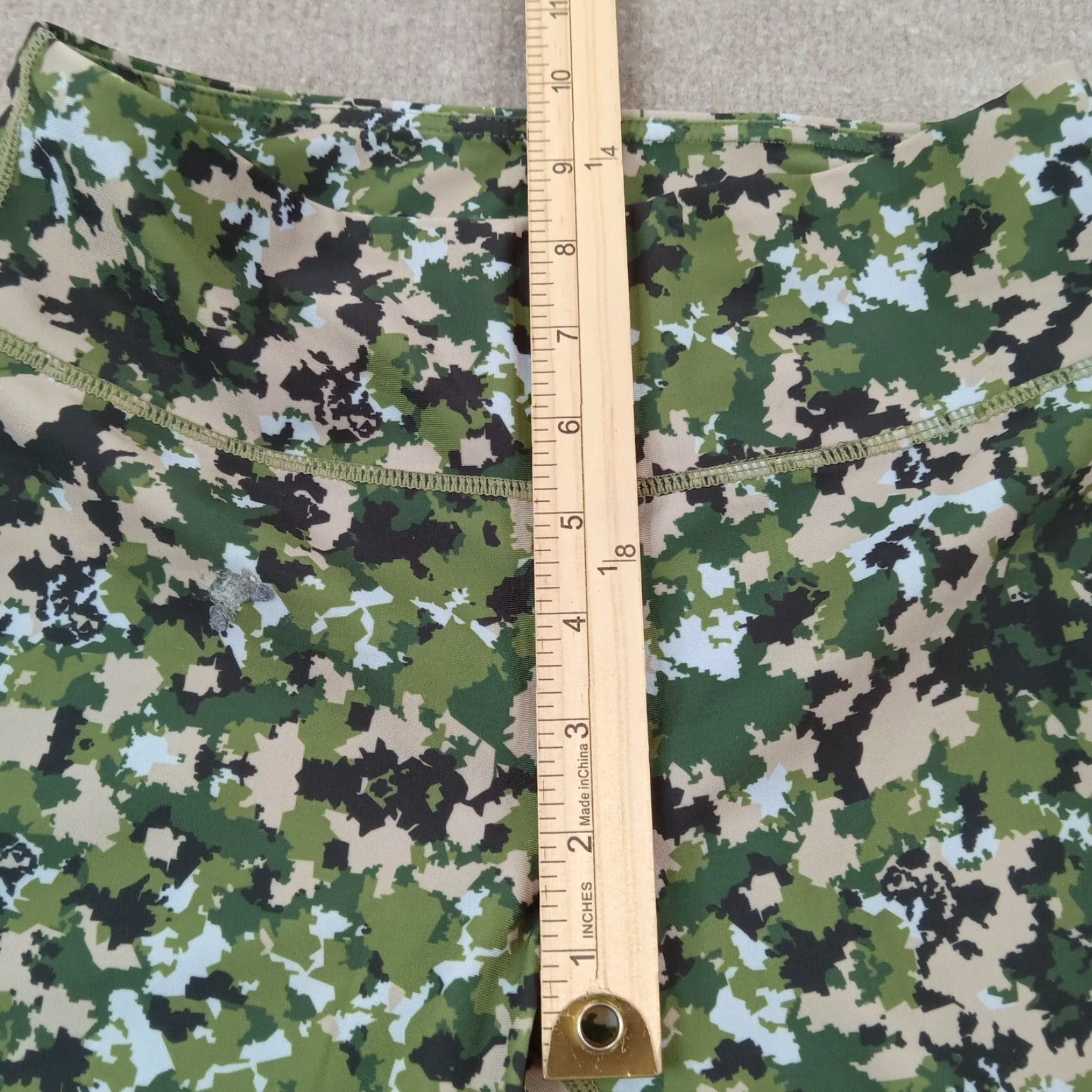 Vintage Phat Buddha Green Camo Capri Leggings Womens Small Athletic Stretch Activewear Yoga Pants Size 24" / US 00 / IT 34 - 5 Thumbnail