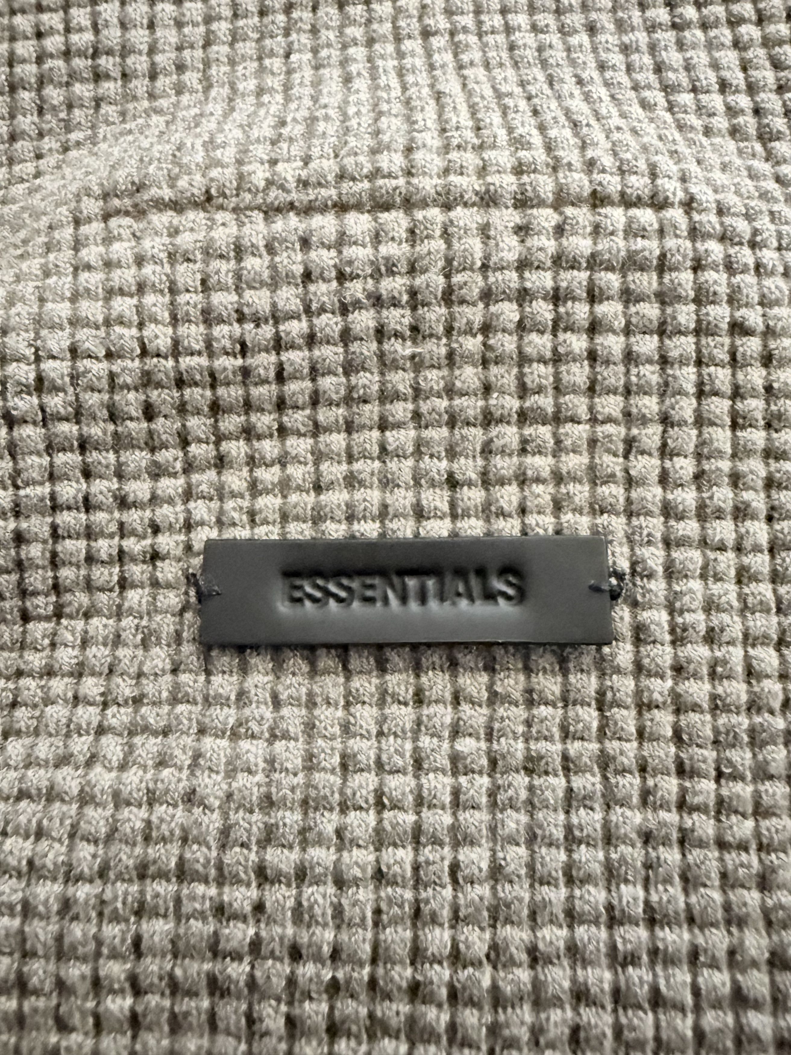 Essentials Heather Grey Heavy Waffle Knit Turtleneck Sweater Size US L / EU 52-54 / 3 - 7 Thumbnail