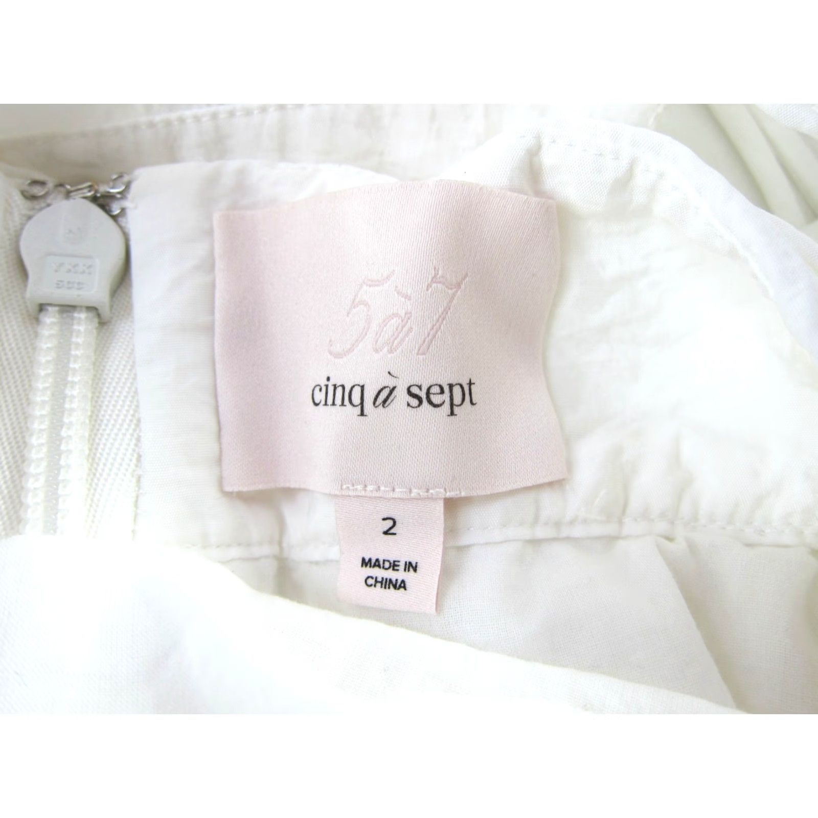 Cinq a Sept Cinq A Sept White Open Back Deep V-Neck Short Sleeve Apron Dress Women Size 2 Size 26" / US 2 / IT 38 - 3 Thumbnail