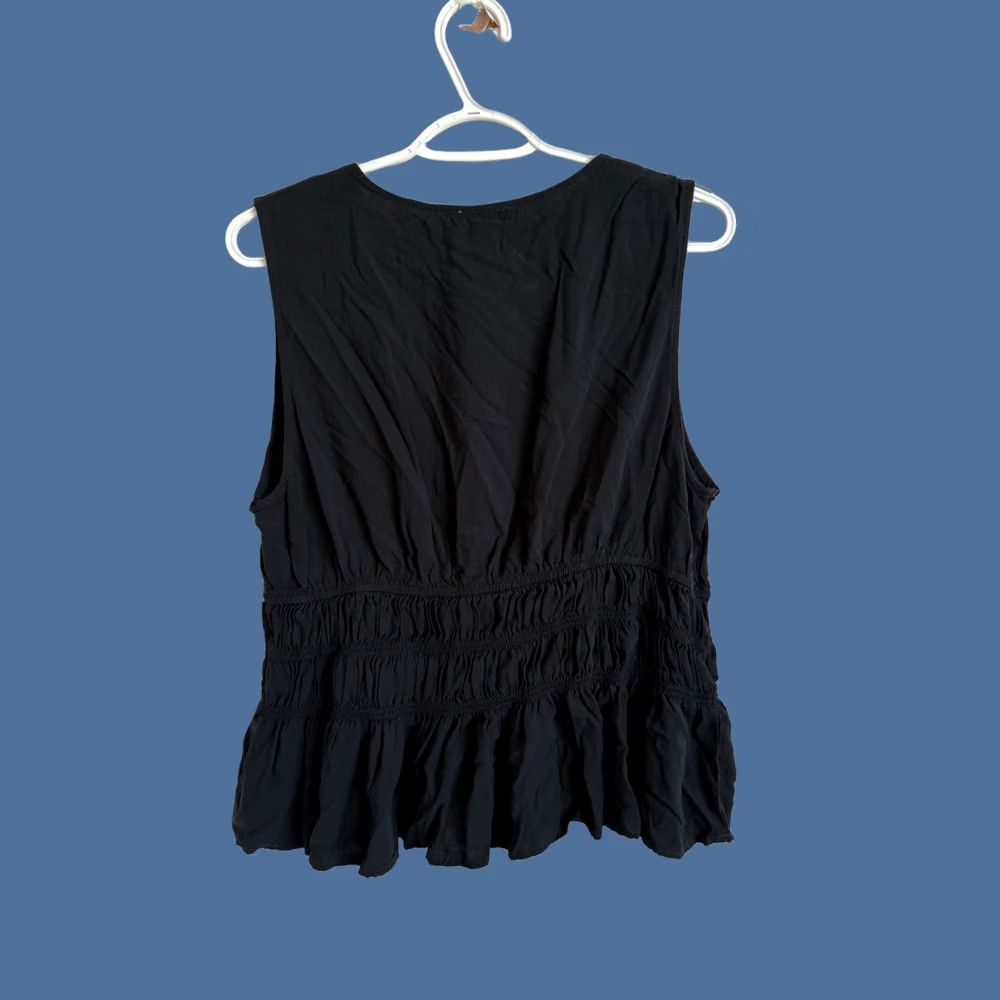 Vintage Sofia Jeans Sofia Vergara Womens Tank Black Sleeveless V-Neck 2XL Regular Modern Minimal Basic All Seasons Size XXL / US 16-18 / IT 52-54 - 1 Thumbnail