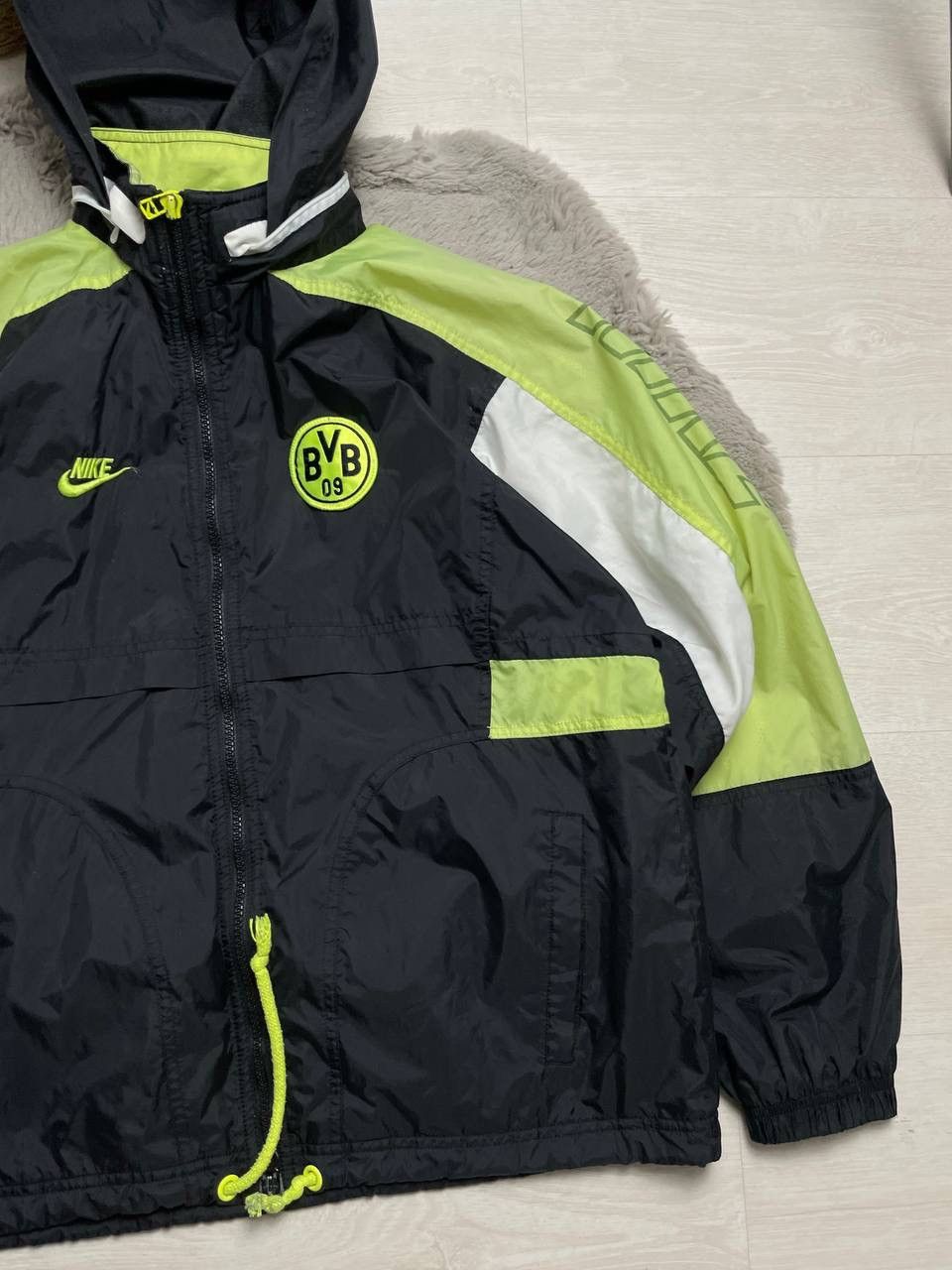 Nike × Vintage Nike Borussia Light Jacket Vntg 90’s Big Logo Swoosh Y2k Size US L / EU 52-54 / 3 - 2 Thumbnail