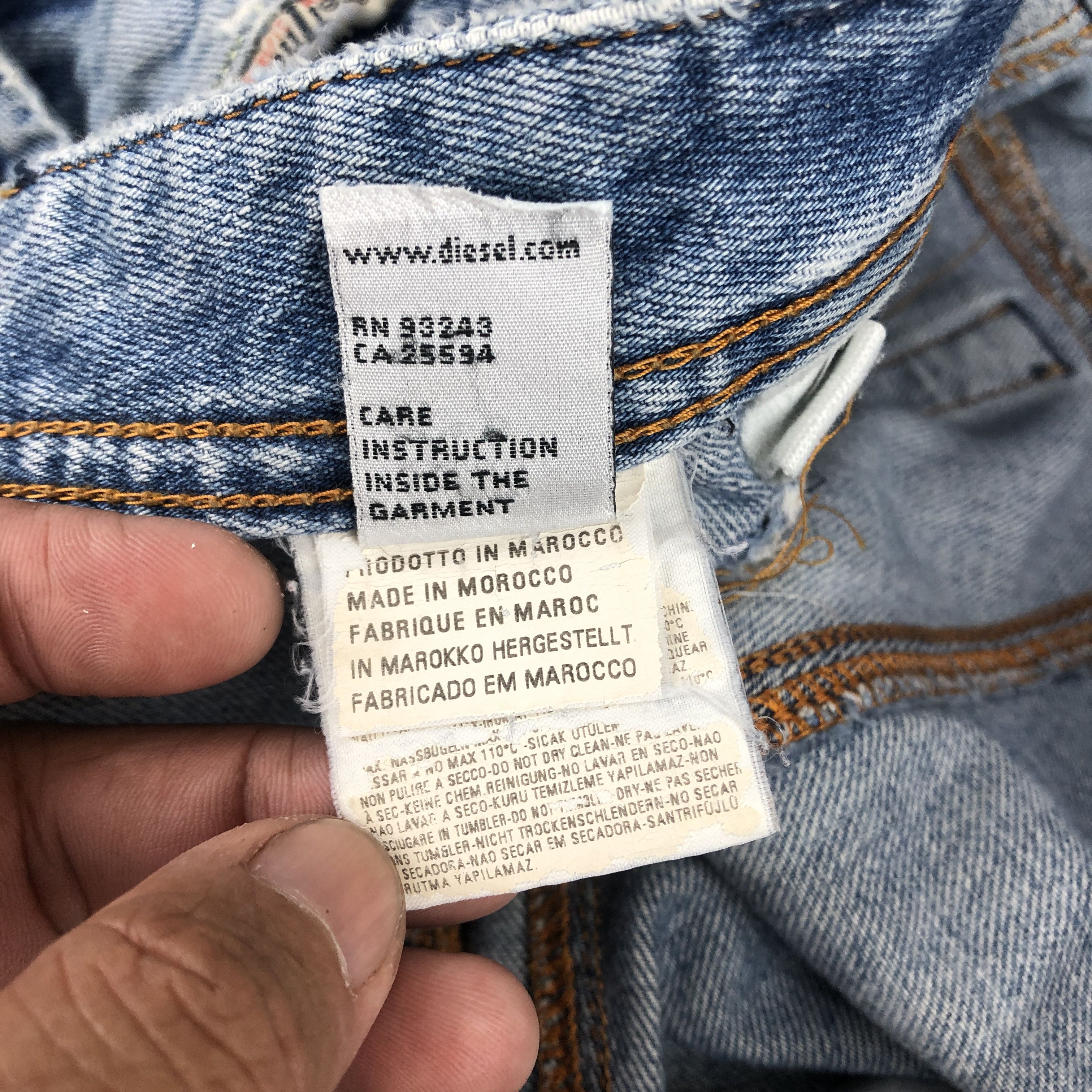 Diesel Vintage Diesel Light Wash Jeans Sun Faded Distressed Denim Size 28" / US 6 / IT 42 - 9 Thumbnail