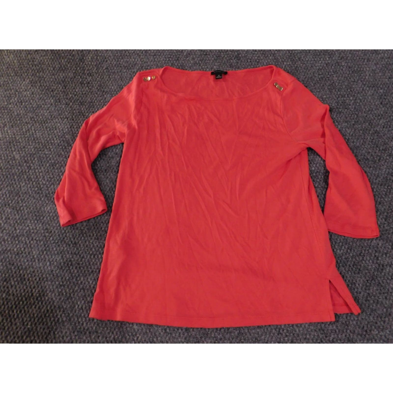 Ann Taylor Ann Taylor Shirt Womens M Coral 3/4 Sleeve Boatneck Shoulder Buttons Tunic Size M / US 6-8 / IT 42-44 - 4 Thumbnail