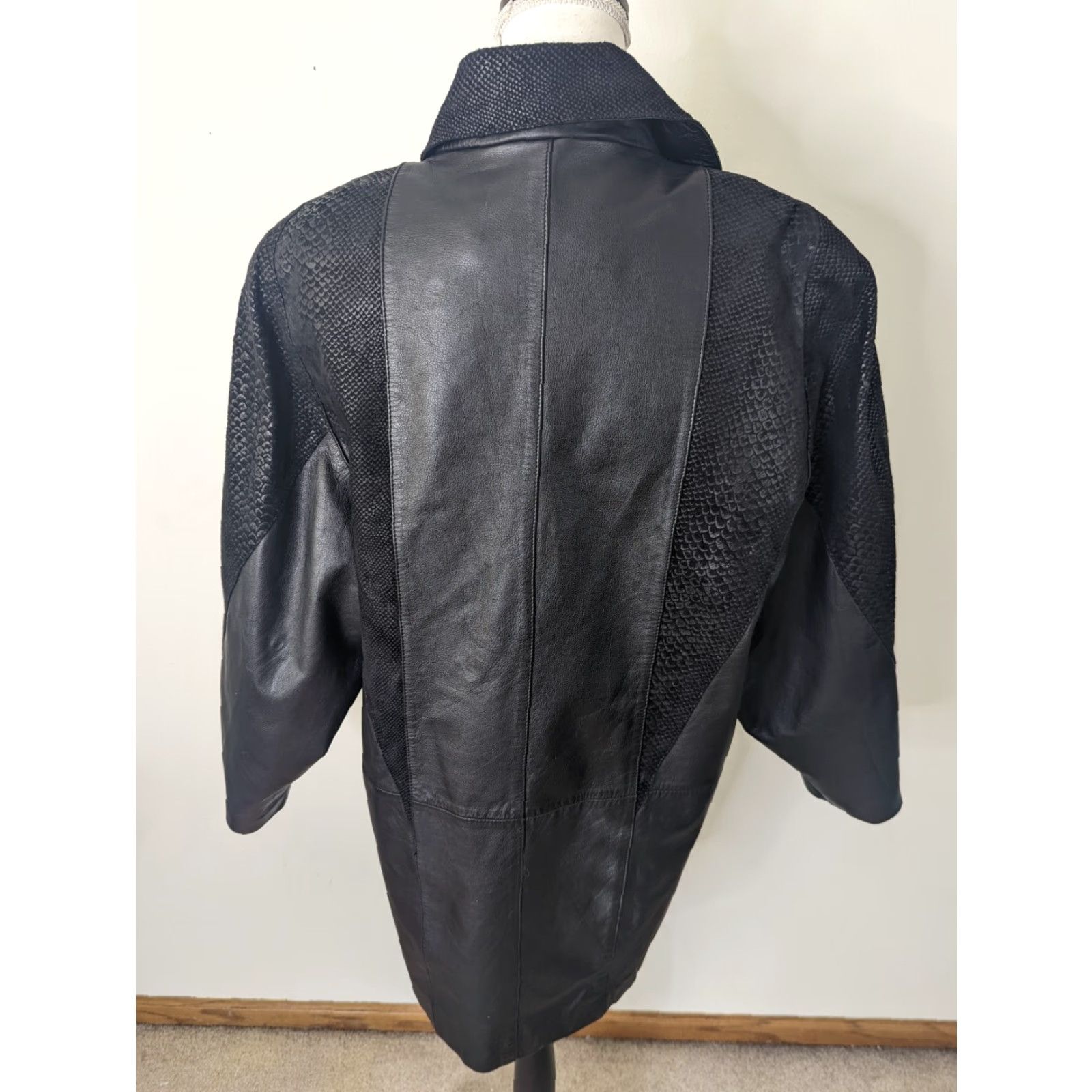 Vintage VINTAGE 80s Black Leather Leopard Patchwork Women's Coat Jacket Sz M Relaxed 10/12 Leather Leopard Glam Rock Jazz Style Woman Mens Womens Boys Girls Size M / US 6-8 / IT 42-44 - 3 Thumbnail