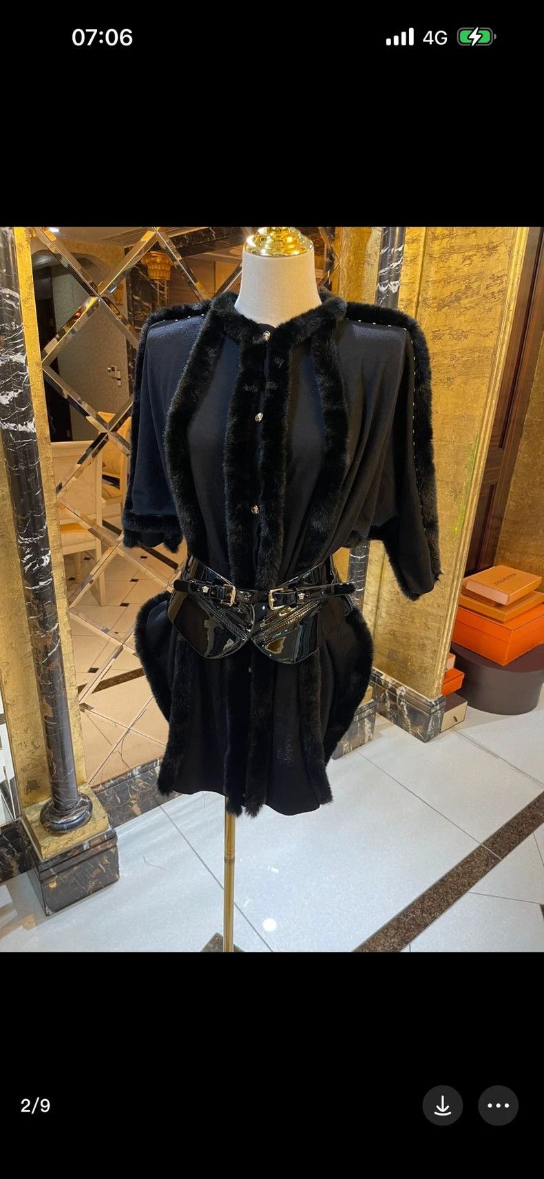 Versace Versace Strip fur cape vase type cardigan coat dress Size M / US 6-8 / IT 42-44 - 2 Thumbnail
