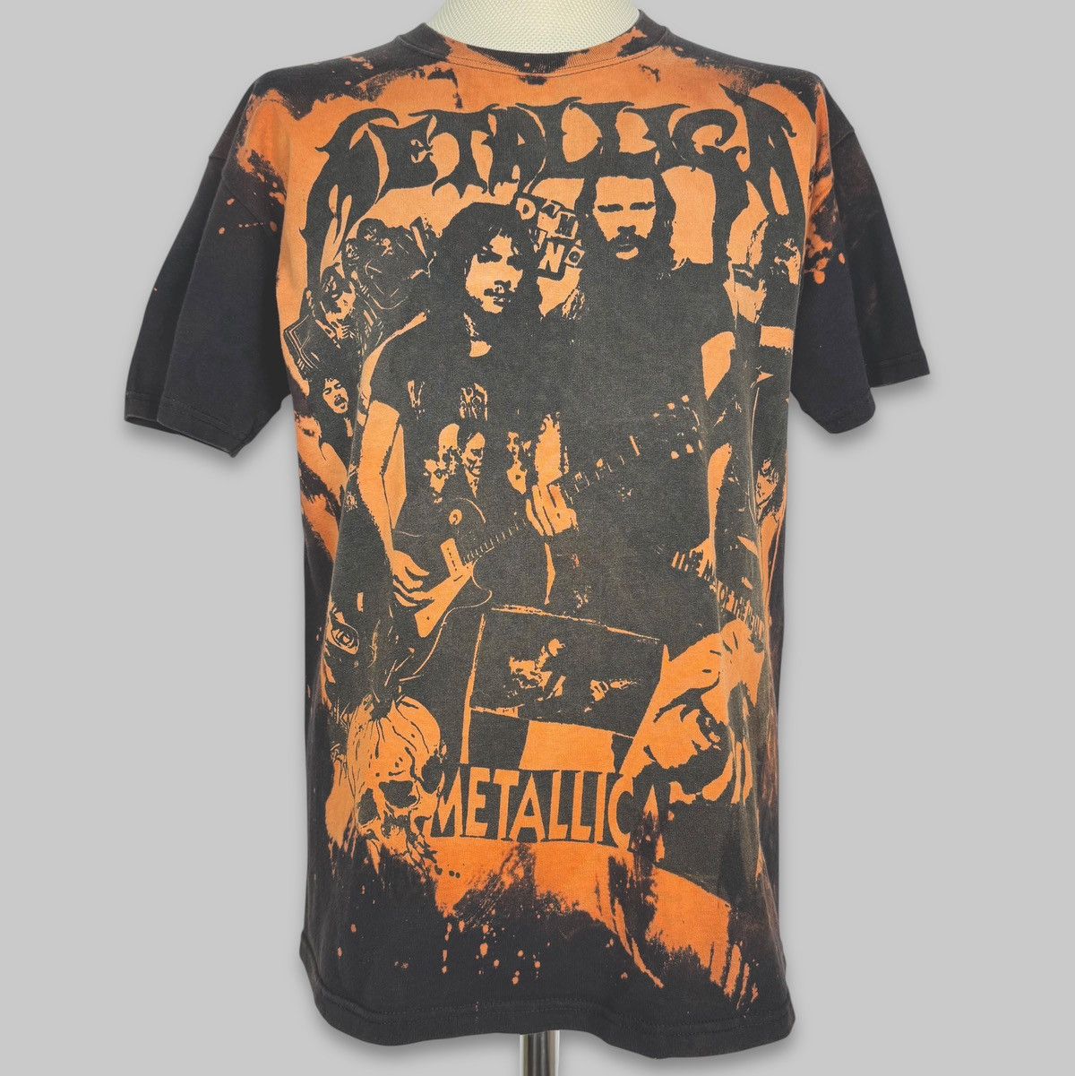 Band Tees Vintage Late 90s Metallica Bleached All Over Euro T Shirt Size US L / EU 52-54 / 3 - 1 Thumbnail