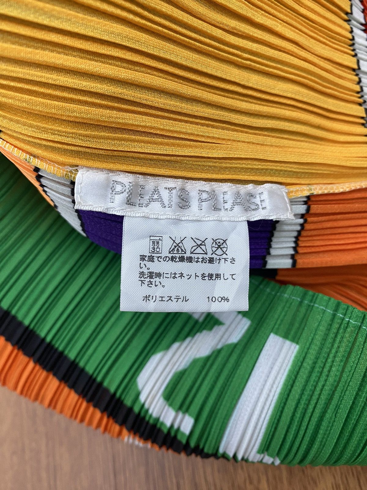 Issey Miyake × Pleats Please Issey Miyake Pleats please Issey miyake number tee Size US M / EU 48-50 / 2 - 6 Thumbnail