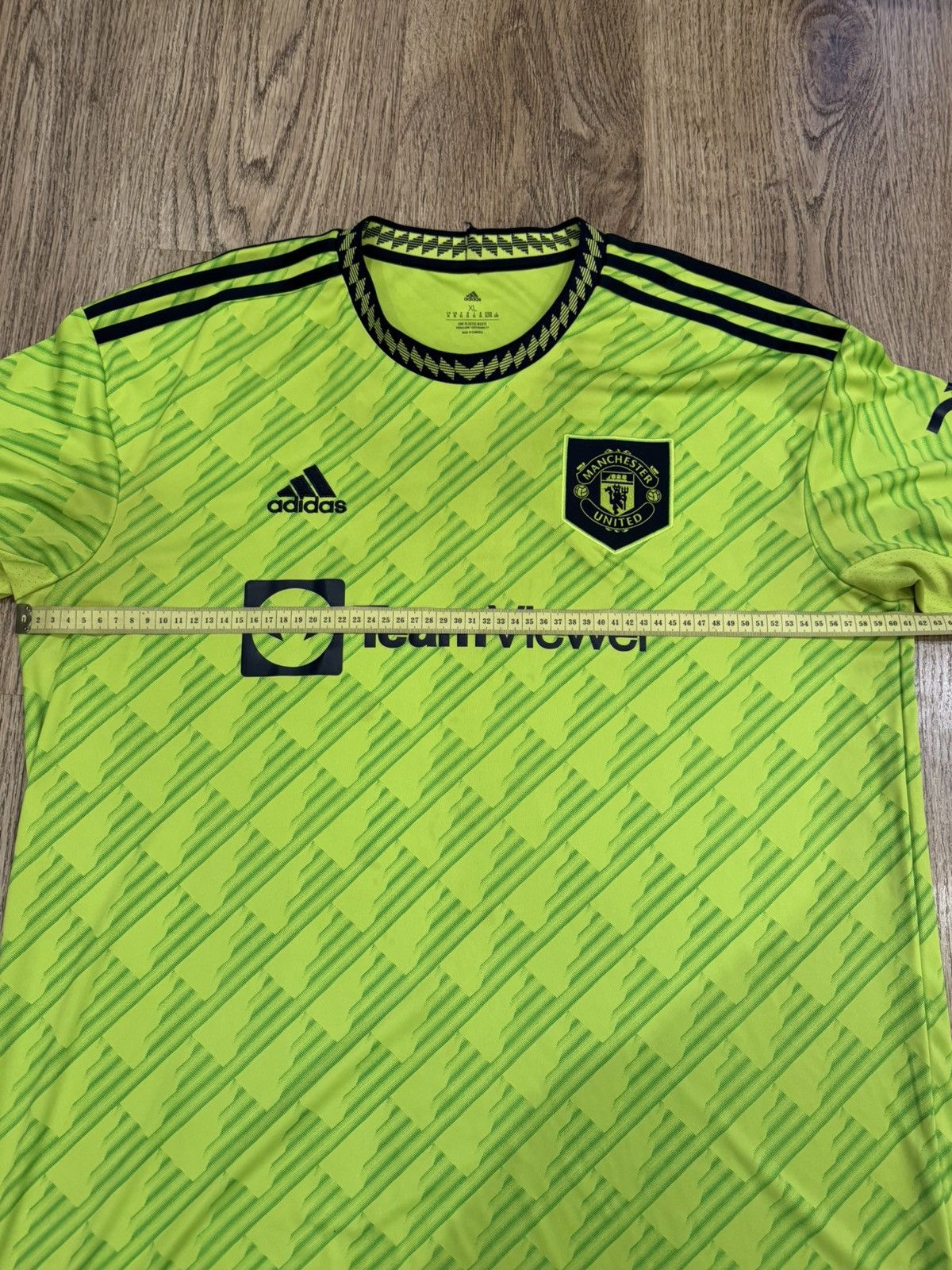 Adidas MANCHESTER UNITED 2022 2023 FOOTBALL JERSEY ADIDAS HE2981 XL Size US XL / EU 56 / 4 - 3 Thumbnail