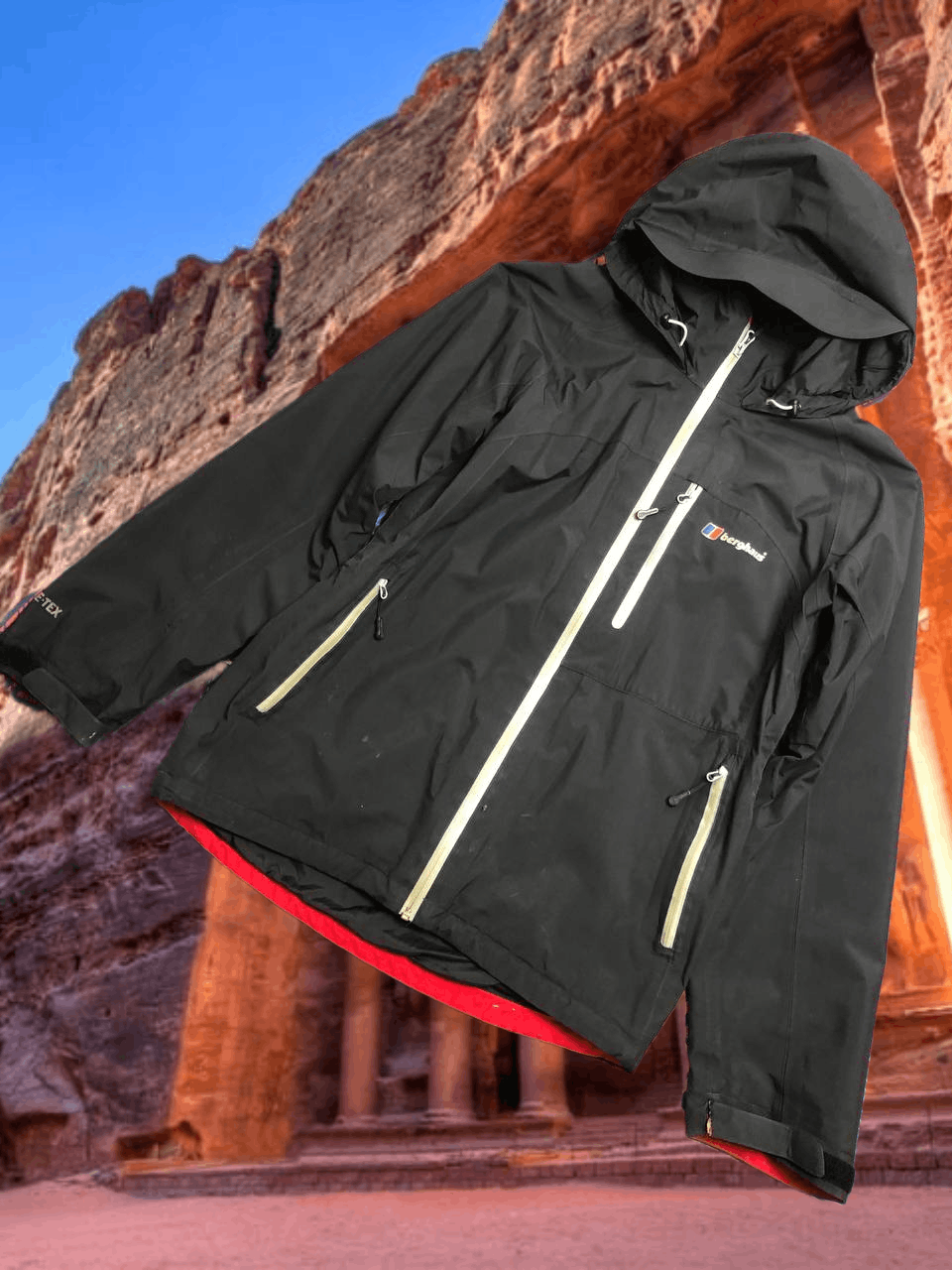 Berghaus vintage Berghaus logo Y2K Light jacket GORE-TEX Streetwear Size US S / EU 44-46 / 1 - 1 Thumbnail
