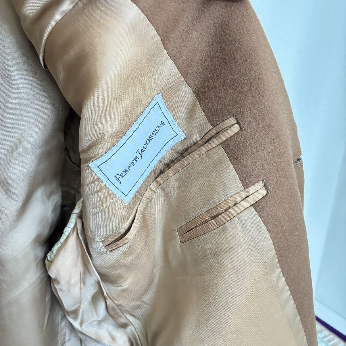 Corneliani Corneliani 100% Virgin Wool Camel Overcoat - Italy - Size 36R - 8 Thumbnail