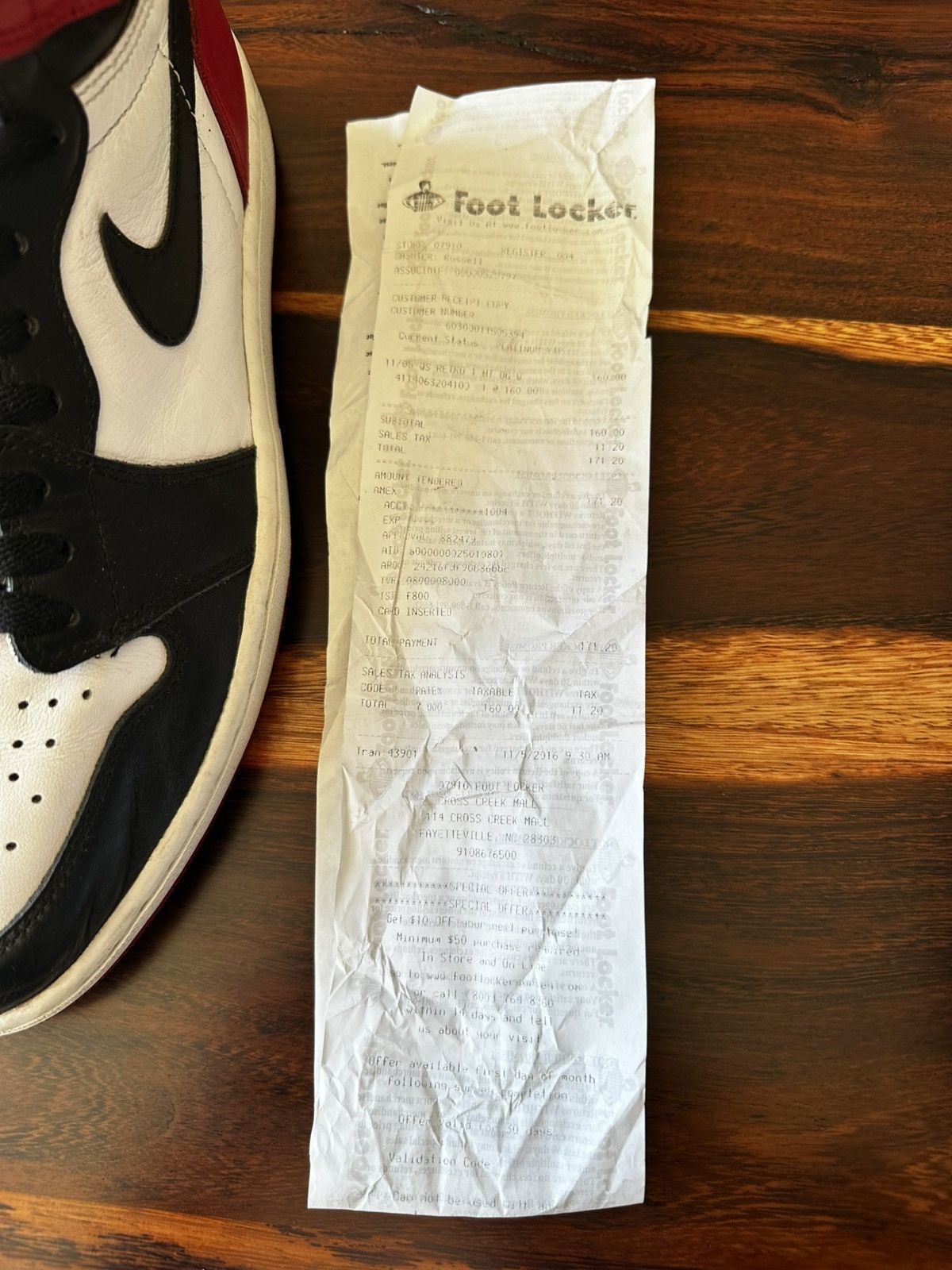 Jordan Brand Jordan 1 Black Toe 2016 Size US 10 / EU 43 - 9 Thumbnail