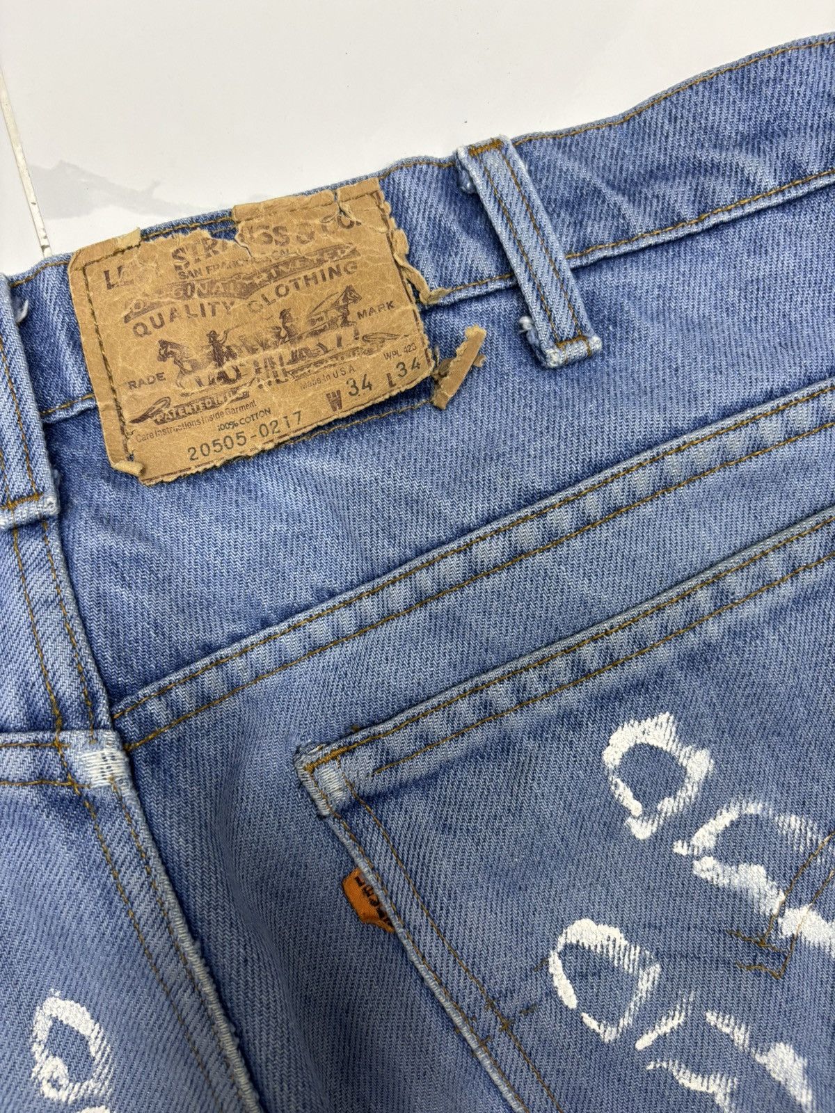 Kapital RARE VINTAGE LEVIS 505 ORANGE TAB HAND PAINTED BAGGY JEANS Size US 34 / EU 50 - 9 Thumbnail