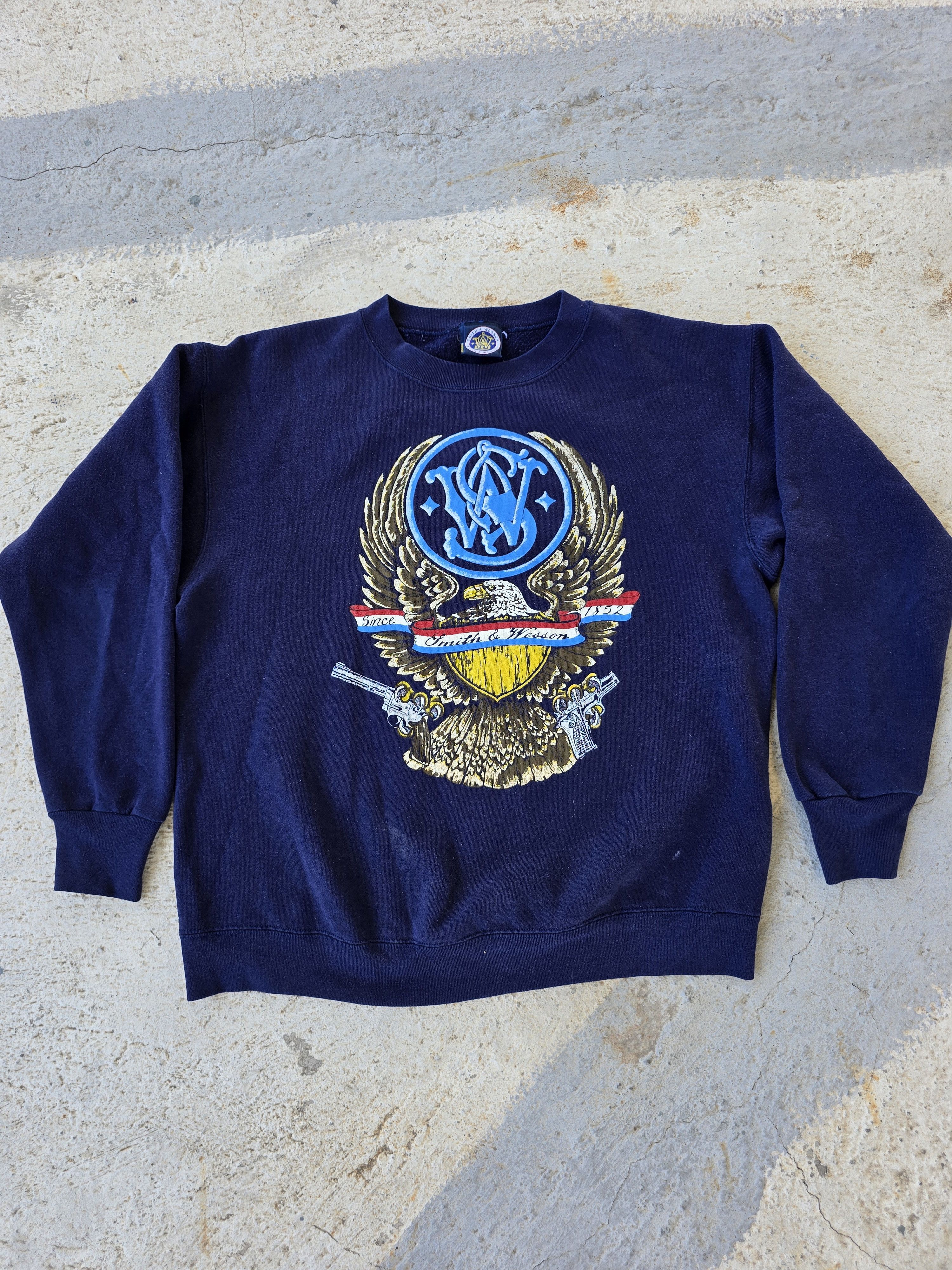 Vintage Smith and Wesson Gun Desert Eagle Revolver Crewneck Size US L / EU 52-54 / 3 - 1 Thumbnail