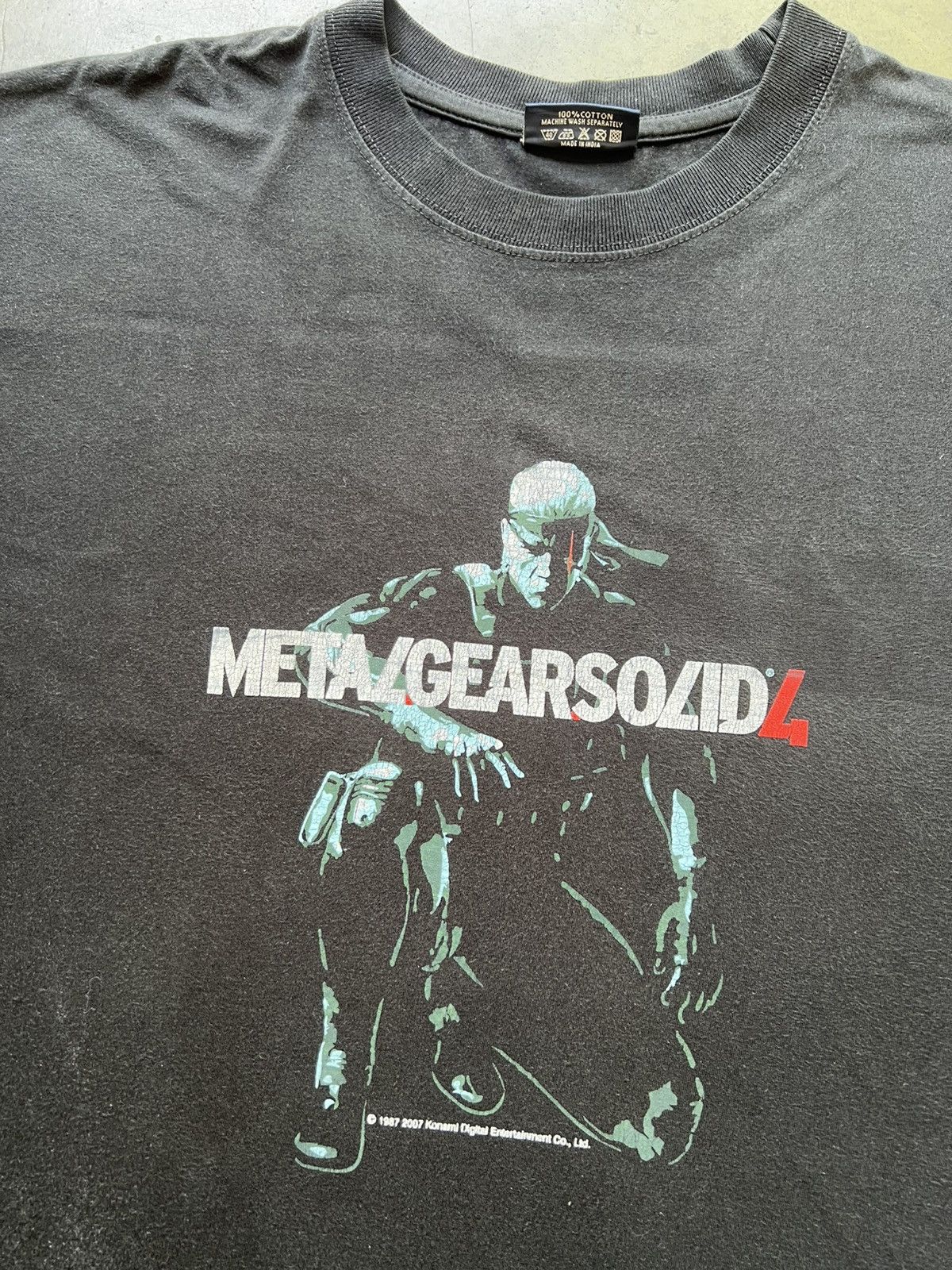 Vintage 2007 Metal Gear Solid 4 Snake Solo Video Game Tee Shirt Size US L / EU 52-54 / 3 - 3 Thumbnail