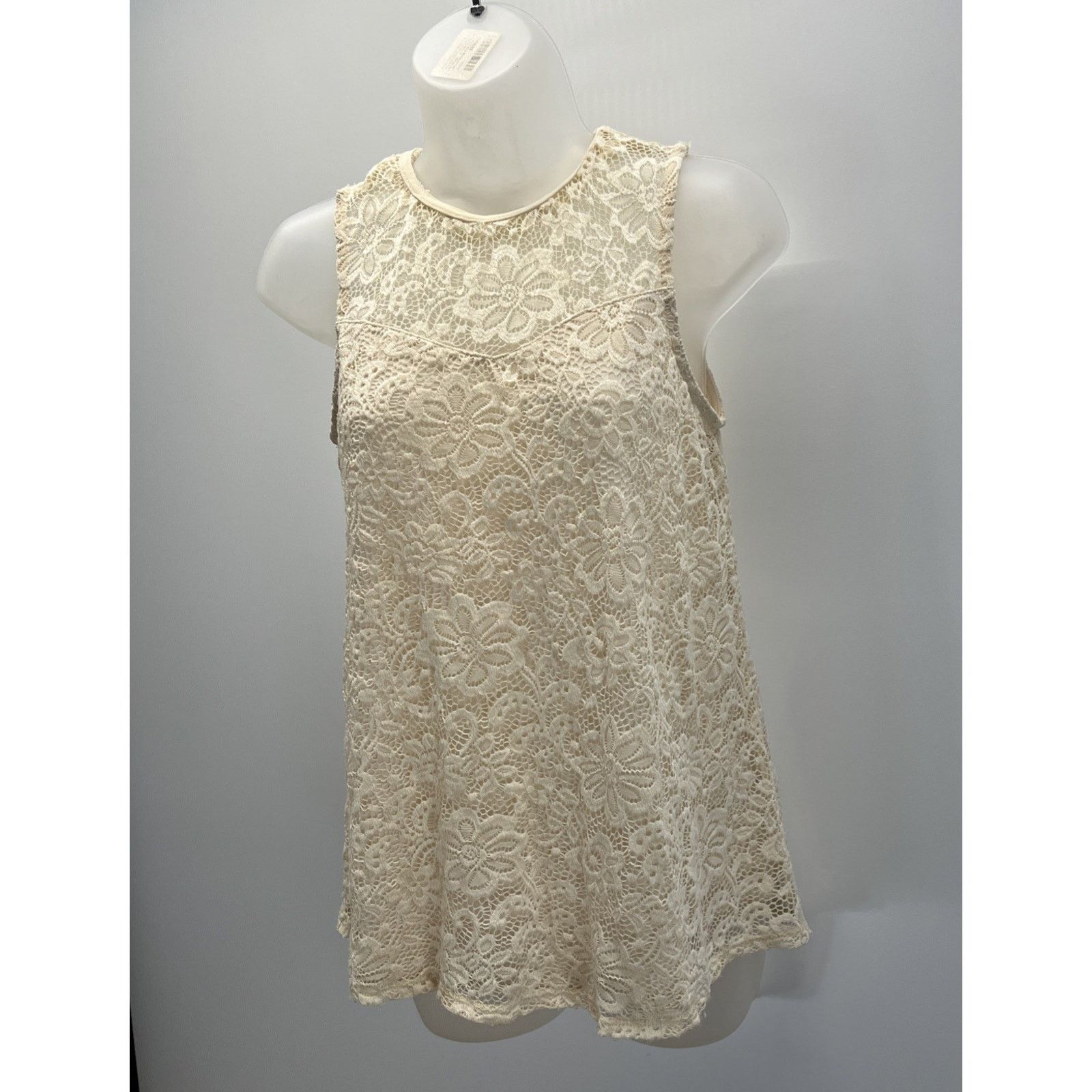 Apt. 9 Apt 9 Size S Womens Cream Color Lined Crotchet Blouse Size S / US 4 / IT 40 - 1 Thumbnail