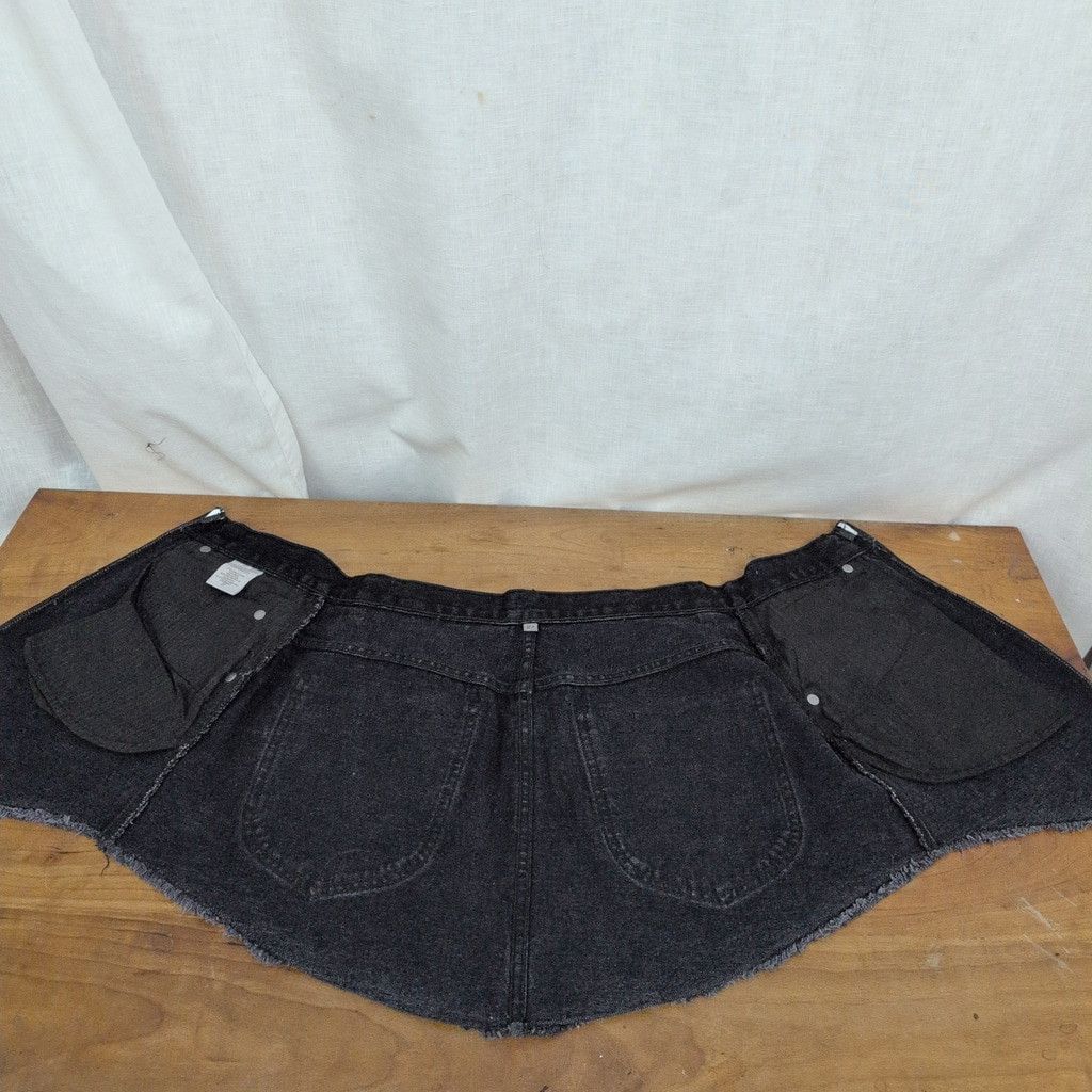 Designer Carmar Front Zip Black Denim Skirt Size 27 Size 27" / US 4 / IT 40 - 3 Thumbnail