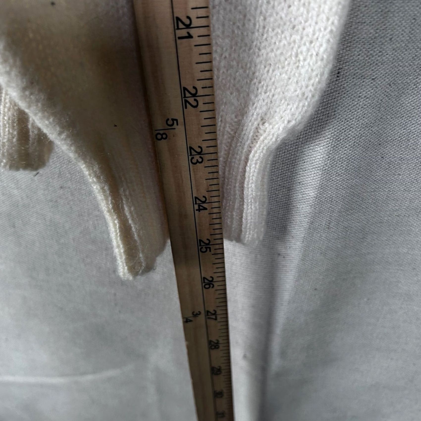 Brooks Brothers VINTAGE Brooks Brothers Cardigan Sweater Stone Ivory XL Wool Crew Neck Long Sleeve Button Front UK Made Women Regular Knit All Seasons Pattern Solid Size XL / US 12-14 / IT 48-50 - 6 Thumbnail