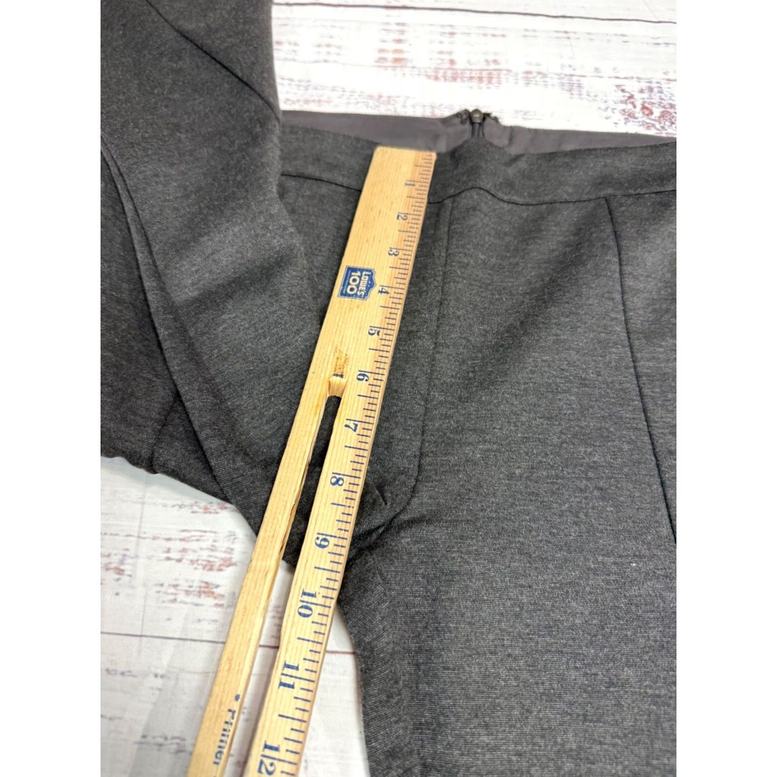 Anthropologie Cartonnier Anthropologie Gray Ponte Knit Slim Leg Pants M Women Regular Size Medium Flip Front Flat Front Ankle Style Size 32" / US 10 / IT 46 - 4 Thumbnail