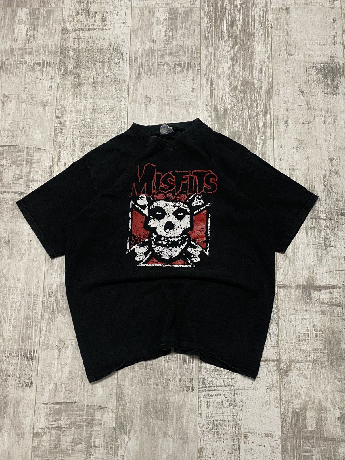 🔥VINTAGE Y2K 00S MISFITS BIG LOGO FADED T-SHIRT