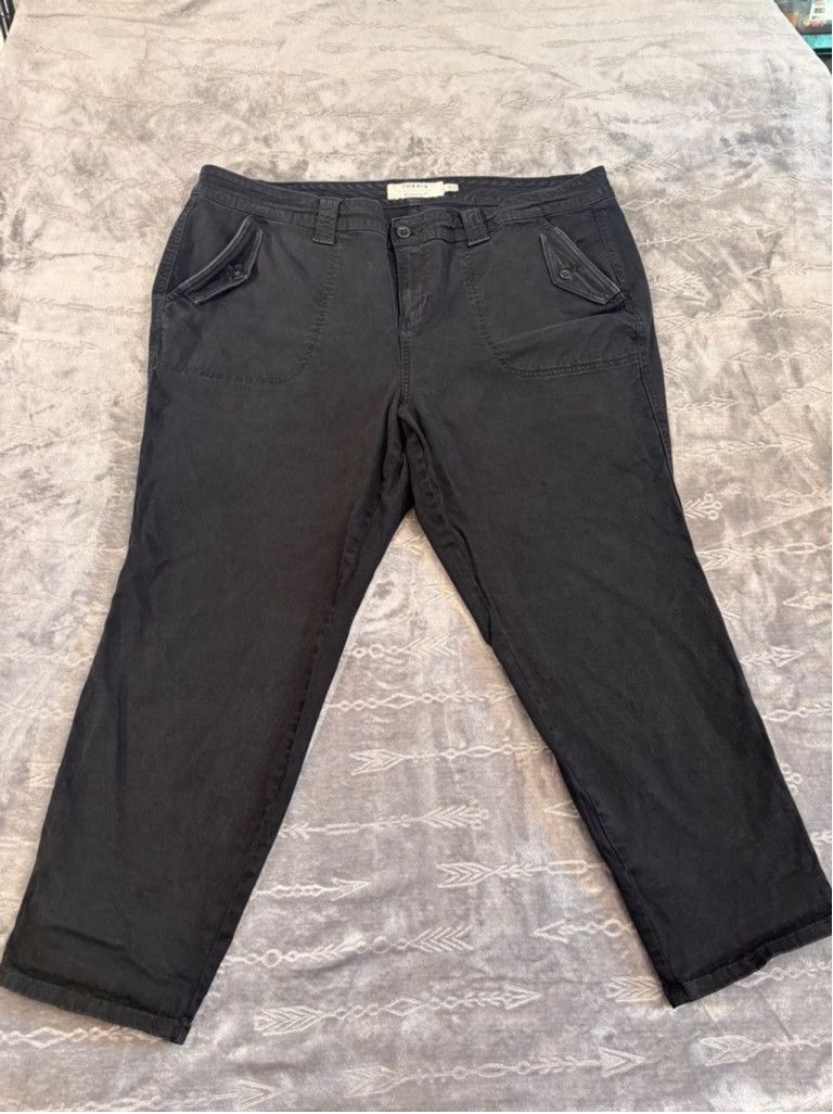 Torrid Women's Torrid Pants Size 22 Black Size 40" / US 18 - 1 Thumbnail
